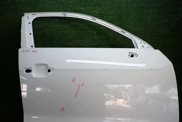 AUDI Q2 door right front front