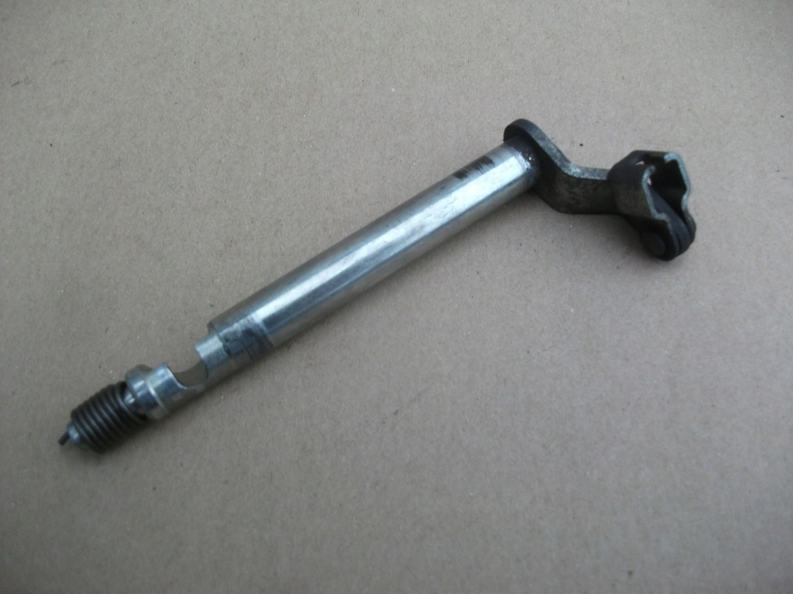 HONDA VARADERO 125 ВАЛ СЦЕПЛЕНИЯ