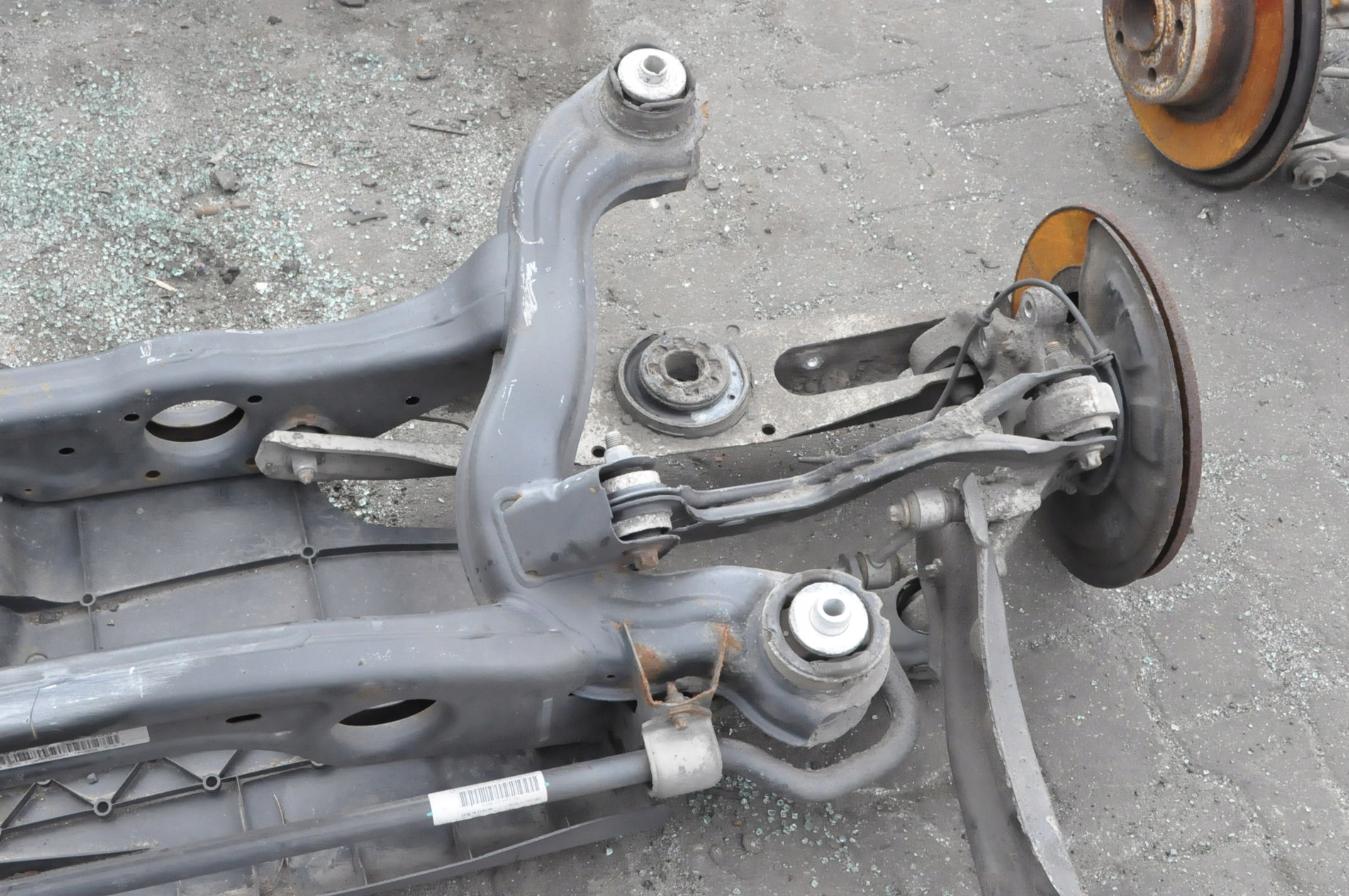 MERCEDES GLA W156 2.2 CDI ZAWIESZENIE BELKA TYŁ 2463509501 Producent części Mercedes