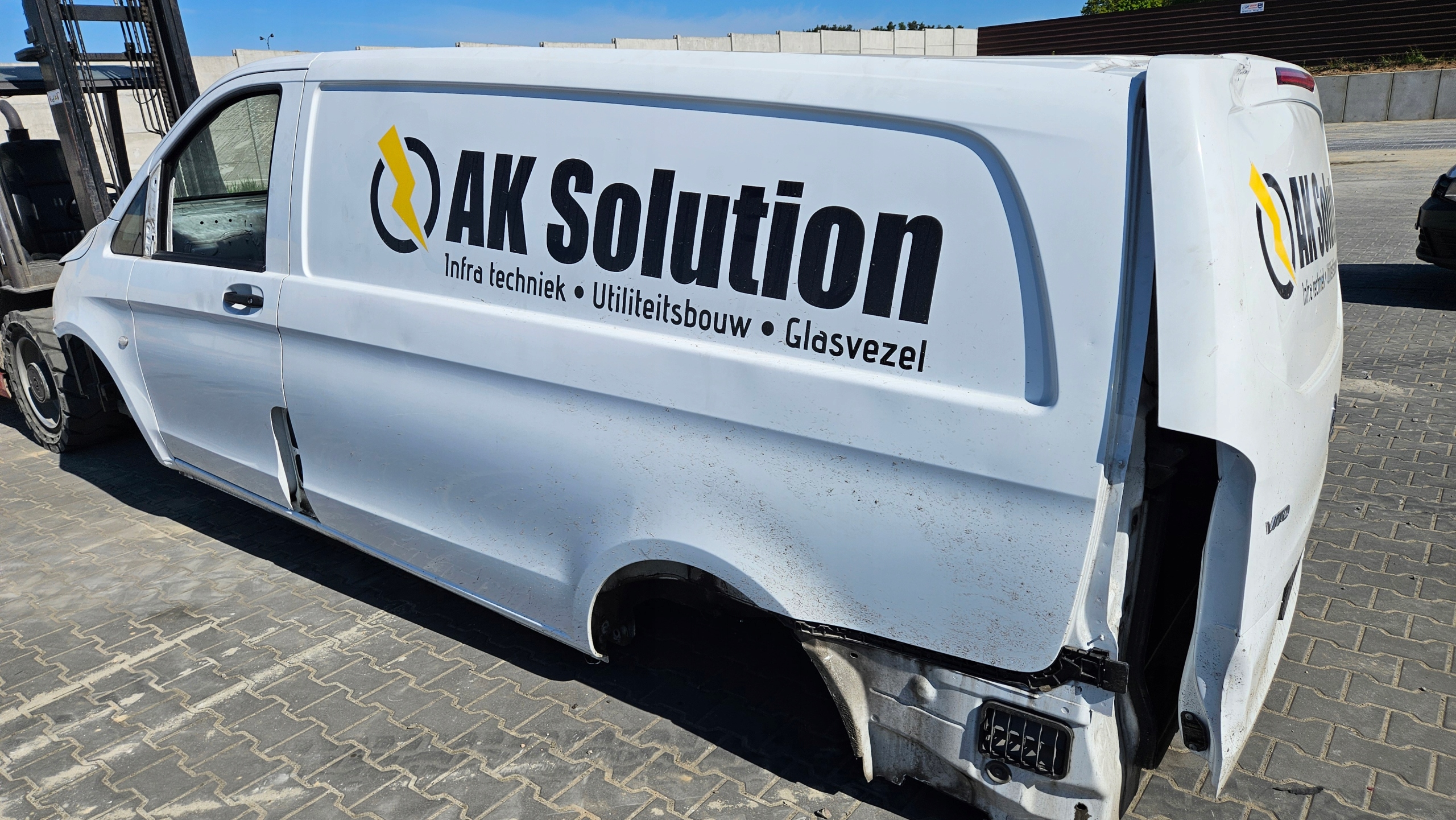 Mercedes Vito W447 quarter fender side left rear part