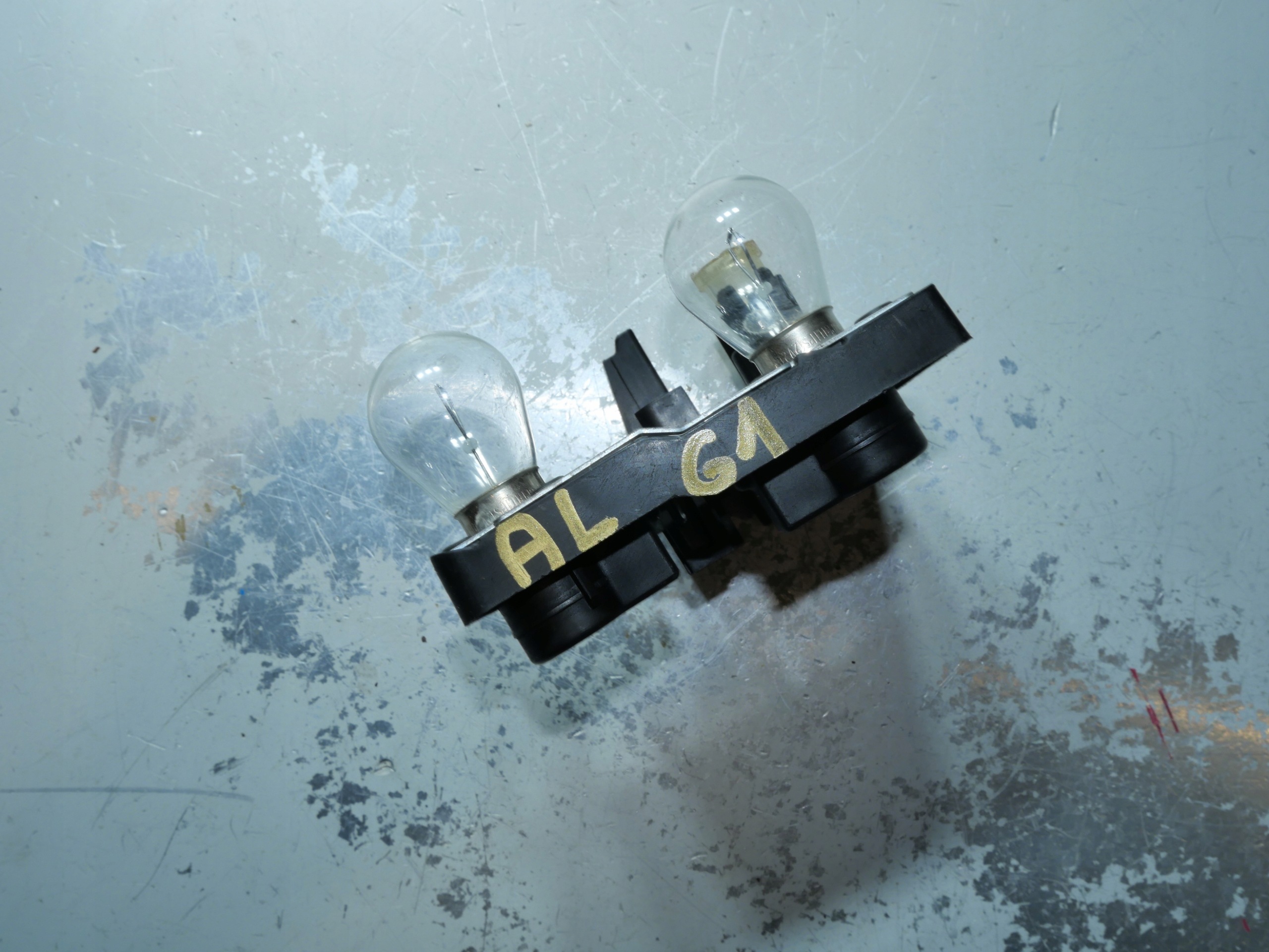 scheinwerfereinsatz GNIAZDA ZAROWEK AUDI 4F9945222