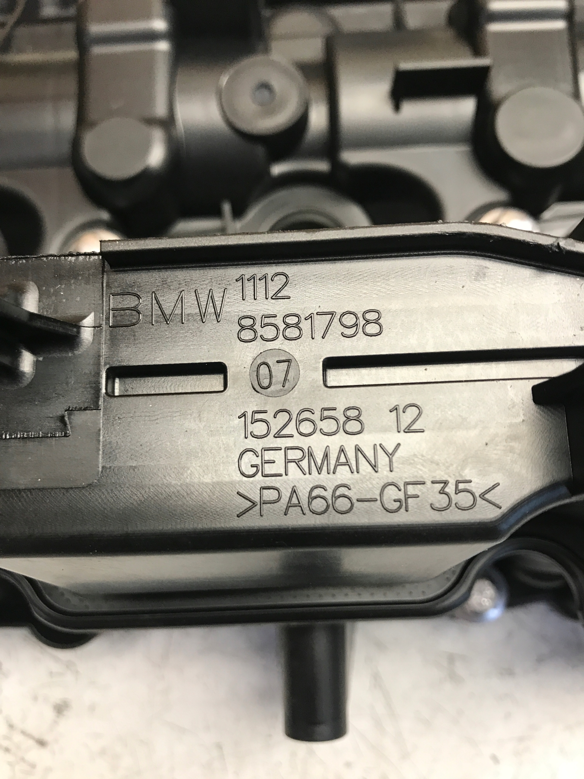 Abdeckung der Ventile BMW F10 F20 2.0 D 8581798