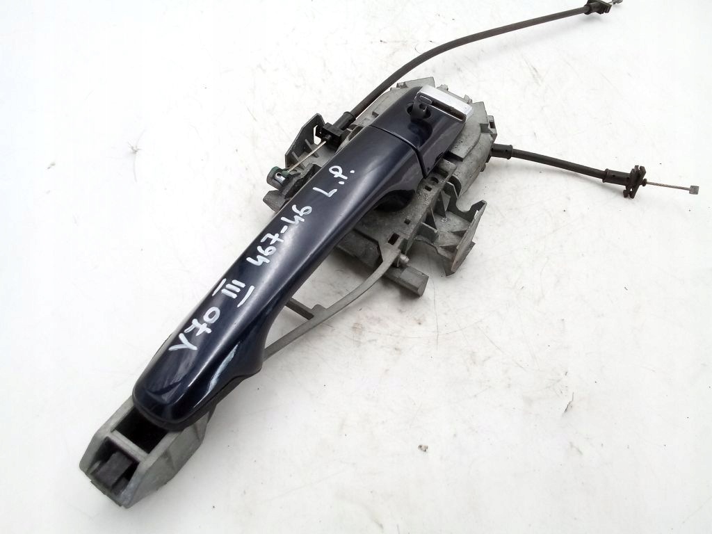 Volvo V70 III 3 lift FL handle exterior left front + key grot 467-46