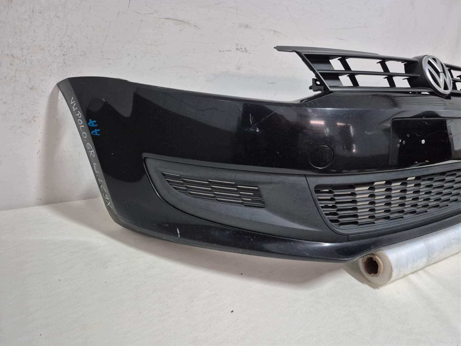 VW POLO 6R 09-14 bumper front front without DZIUR 6R0807221 LAK.LC9X