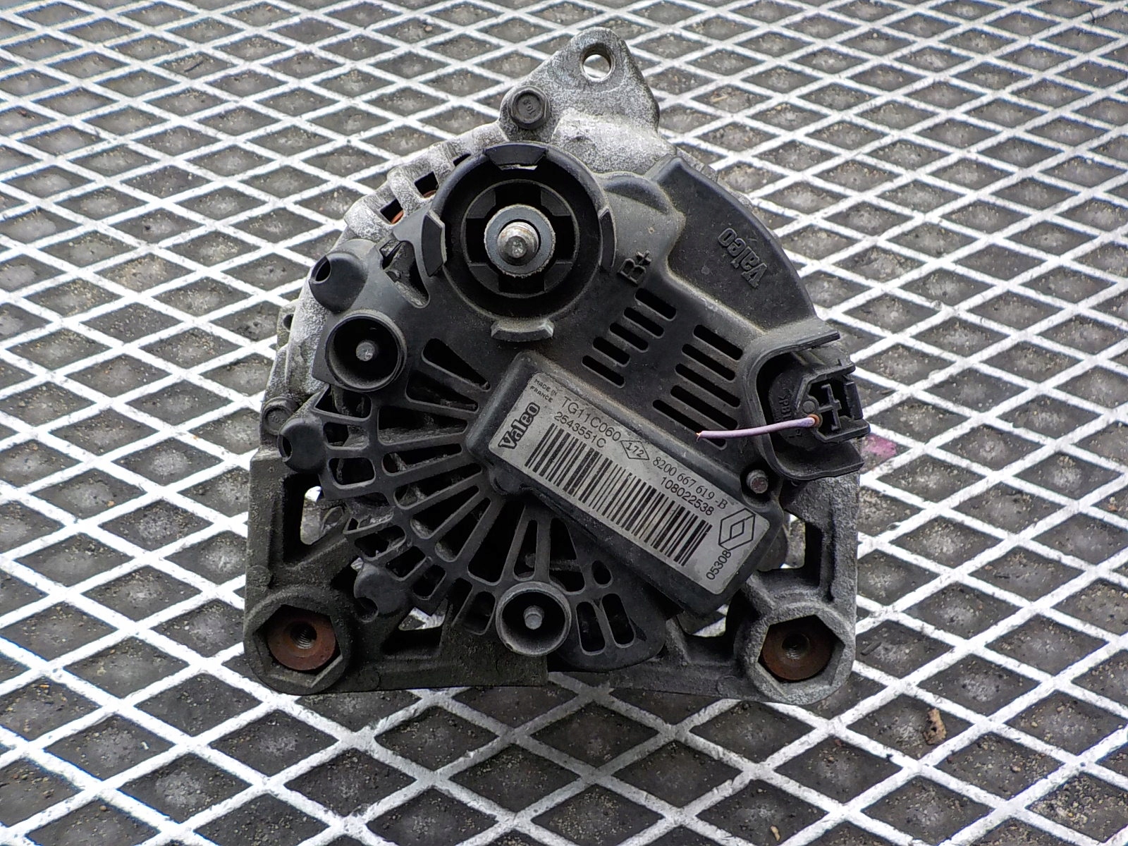 RENAULT MEGANE II ALTERNATOR 8200667619 B