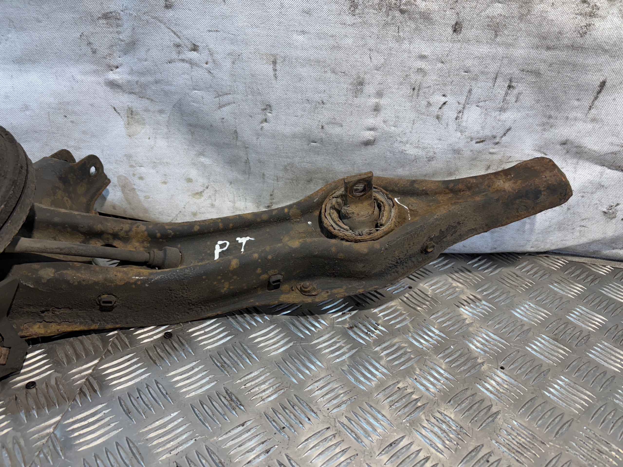 Querlenker rechts heck Honda Civic VI 6 EJ9 1,4B HB