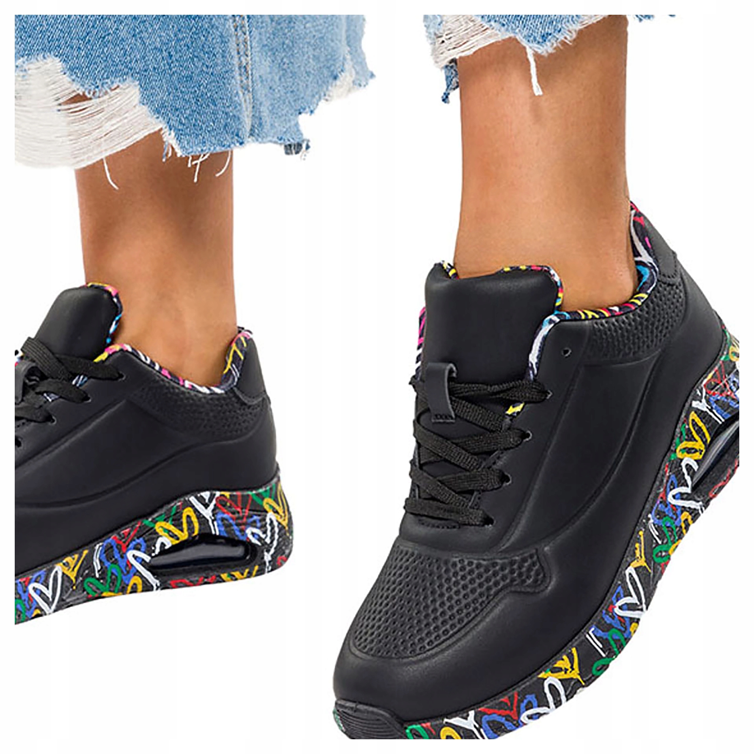 Sneakersy Černá dámská sportovní obuv na klínku srdce, šněrovací, velikost 38