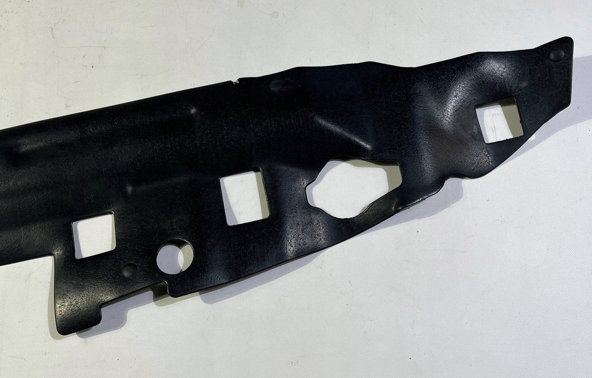 Horn kryt stěny předního Dodge RAM 1500 2009-2018 55057072AF