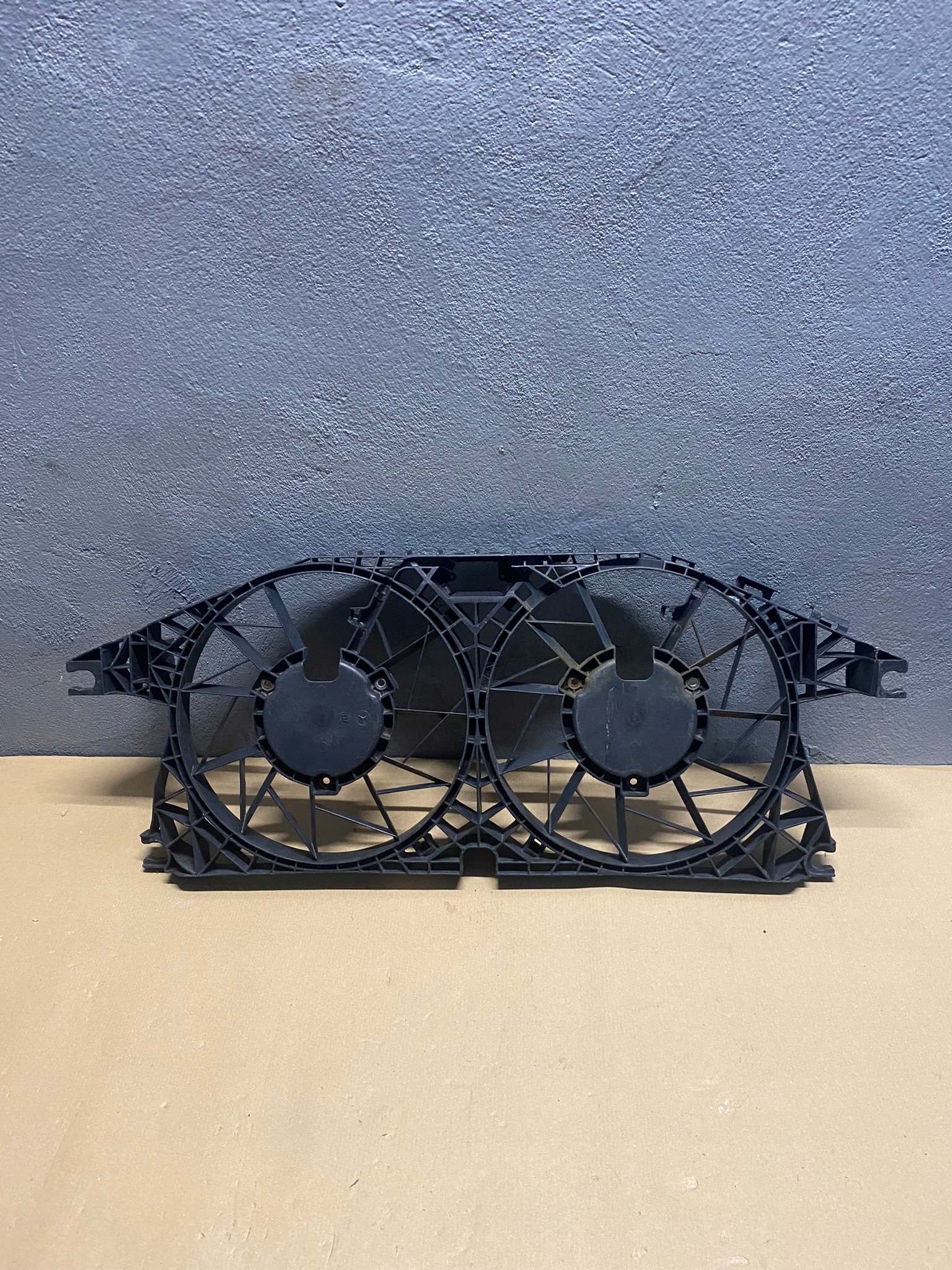 Vito Viano W639 STELAŻ OBUDOWA OSŁONA WENTYLATORÓW n2913003