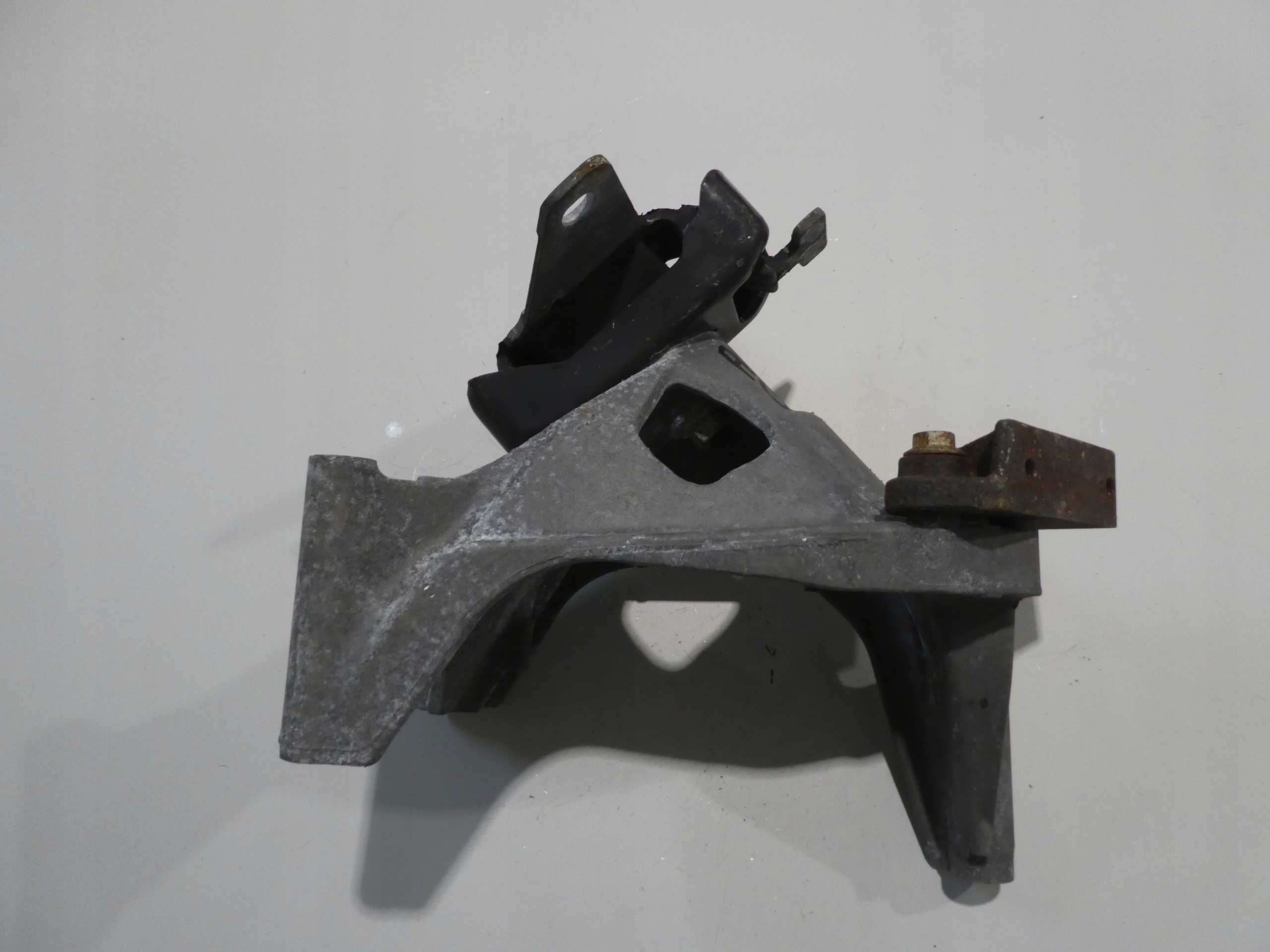 VW AMAROK engine mount bearing 03L199308 03L199308E