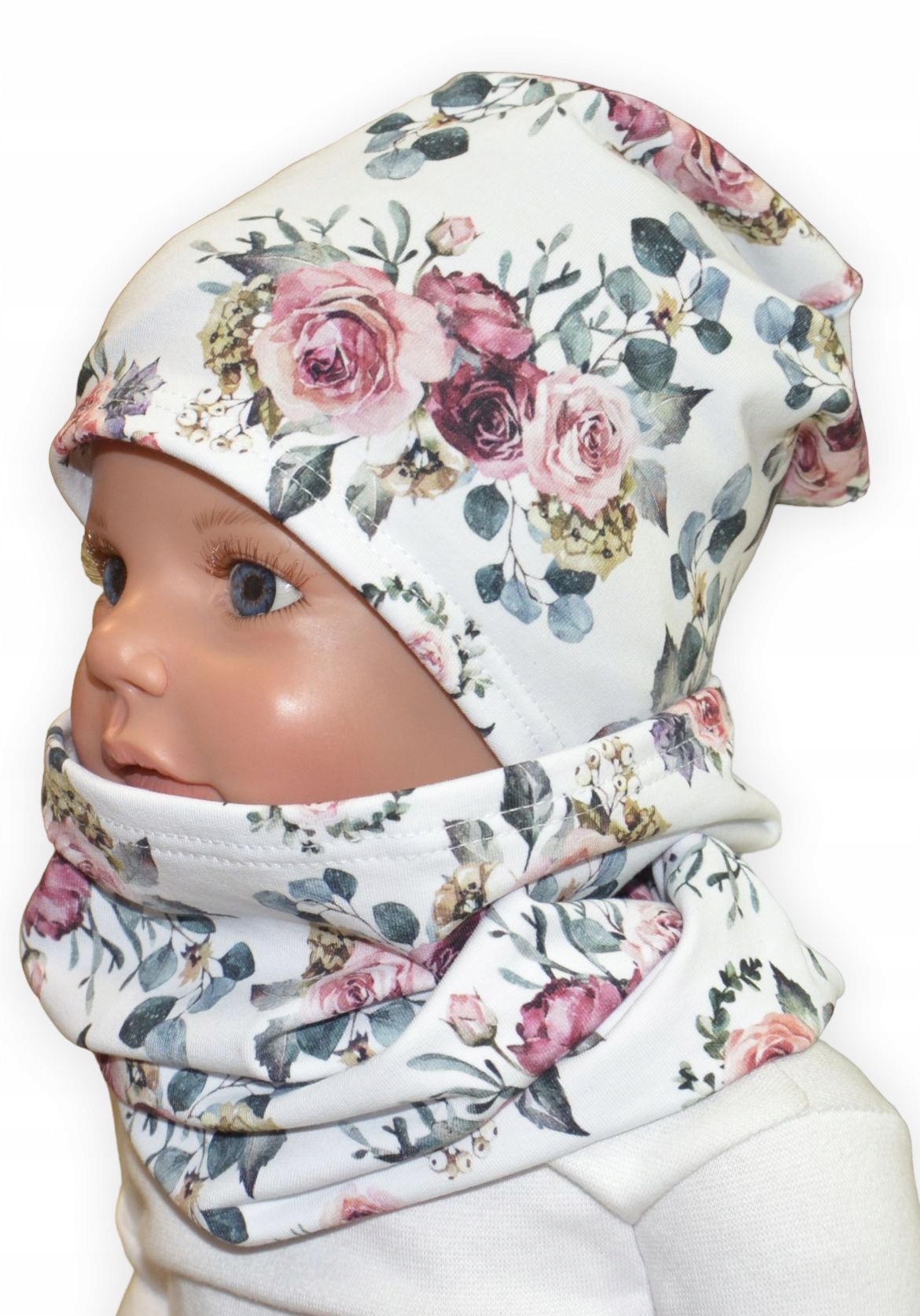 

cienka czapka i komin 45-47cm bukiet róż