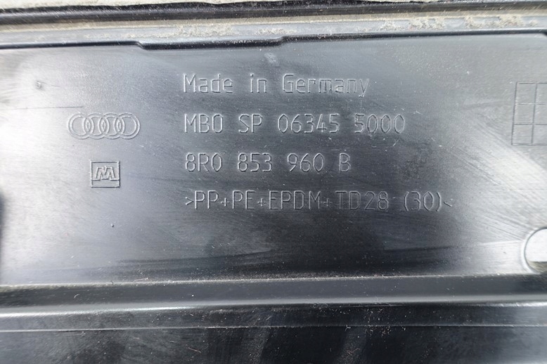 moulding door right front AUDI Q5 SQ5 8R0853960B