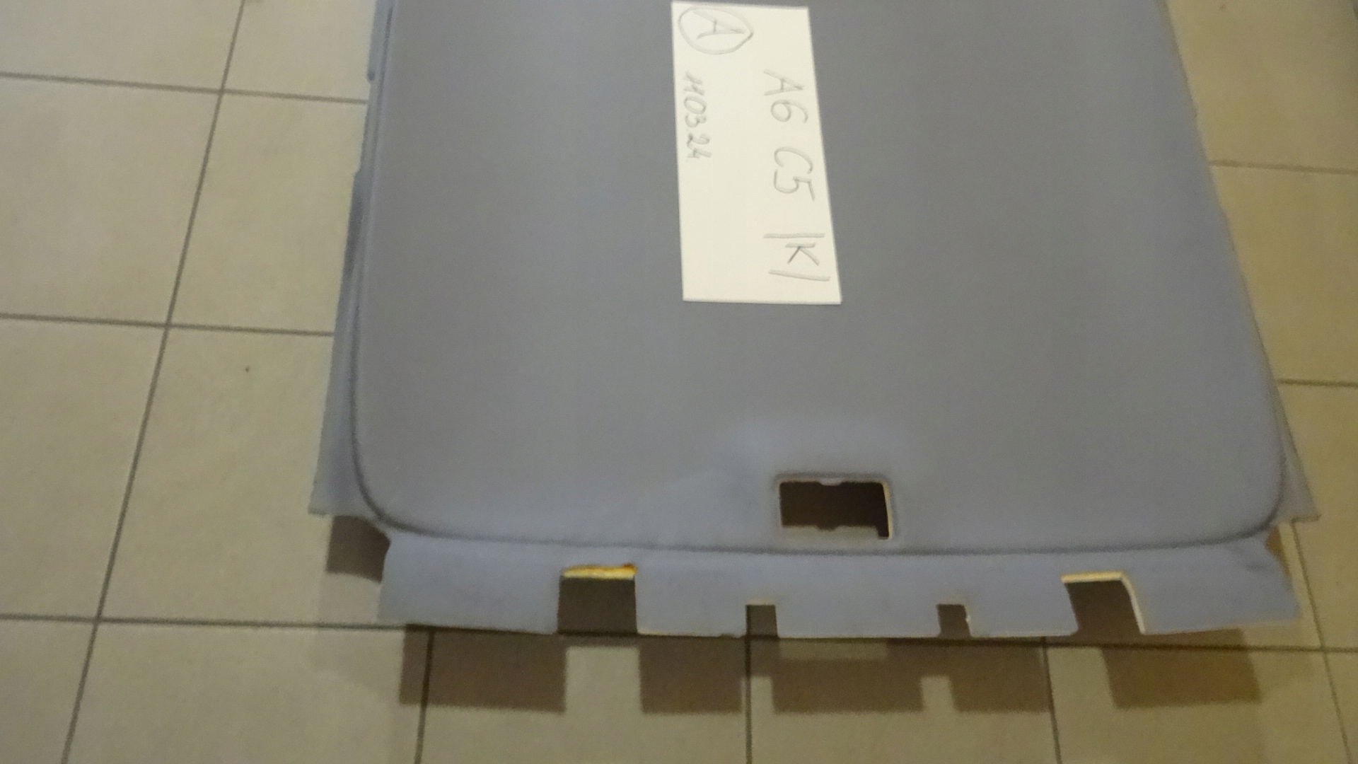 AUDI A6 C5 PODSUFITKA KOMBI Numer katalogowy części AUDI A6 C5 PODSUFITKA KOMBI