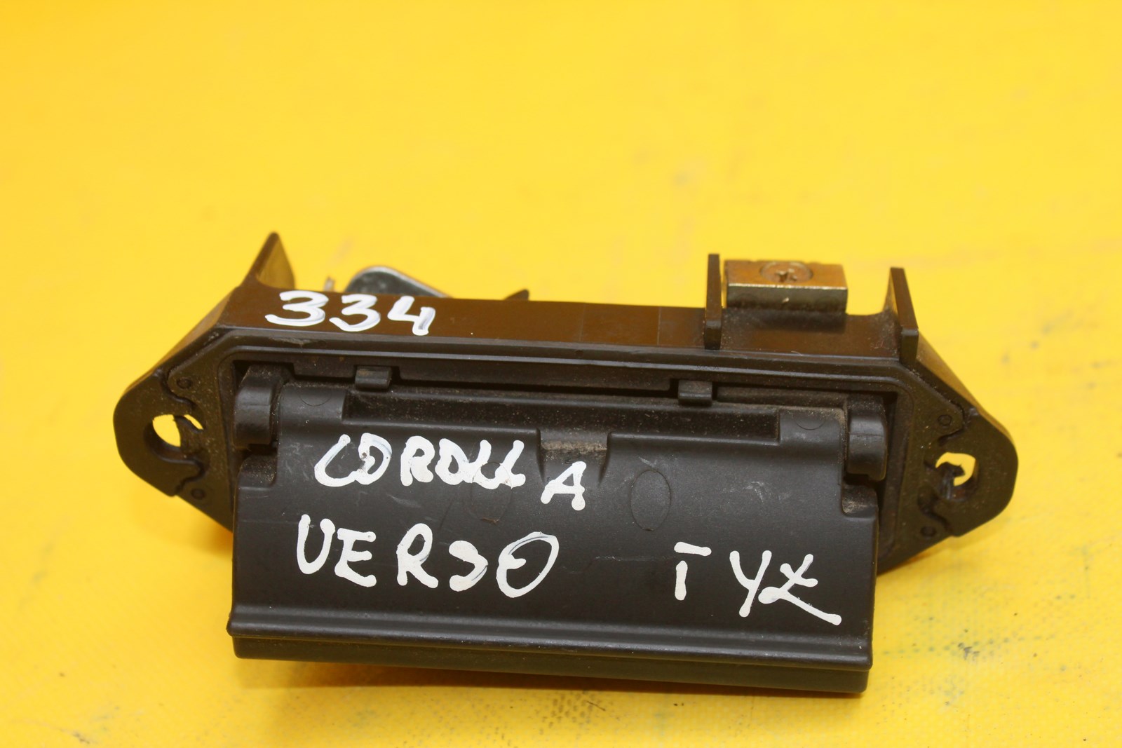 KLAMKA KLAPY TYŁ TYLNEJ COROLLA VERSO