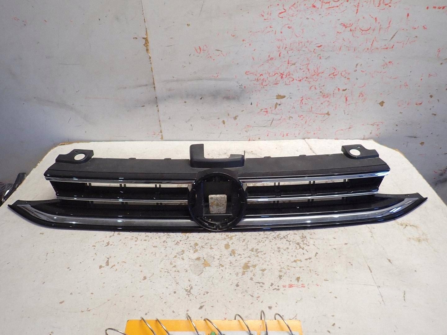Grill VW SPORTSVAN LIFT 2017- 510853653H