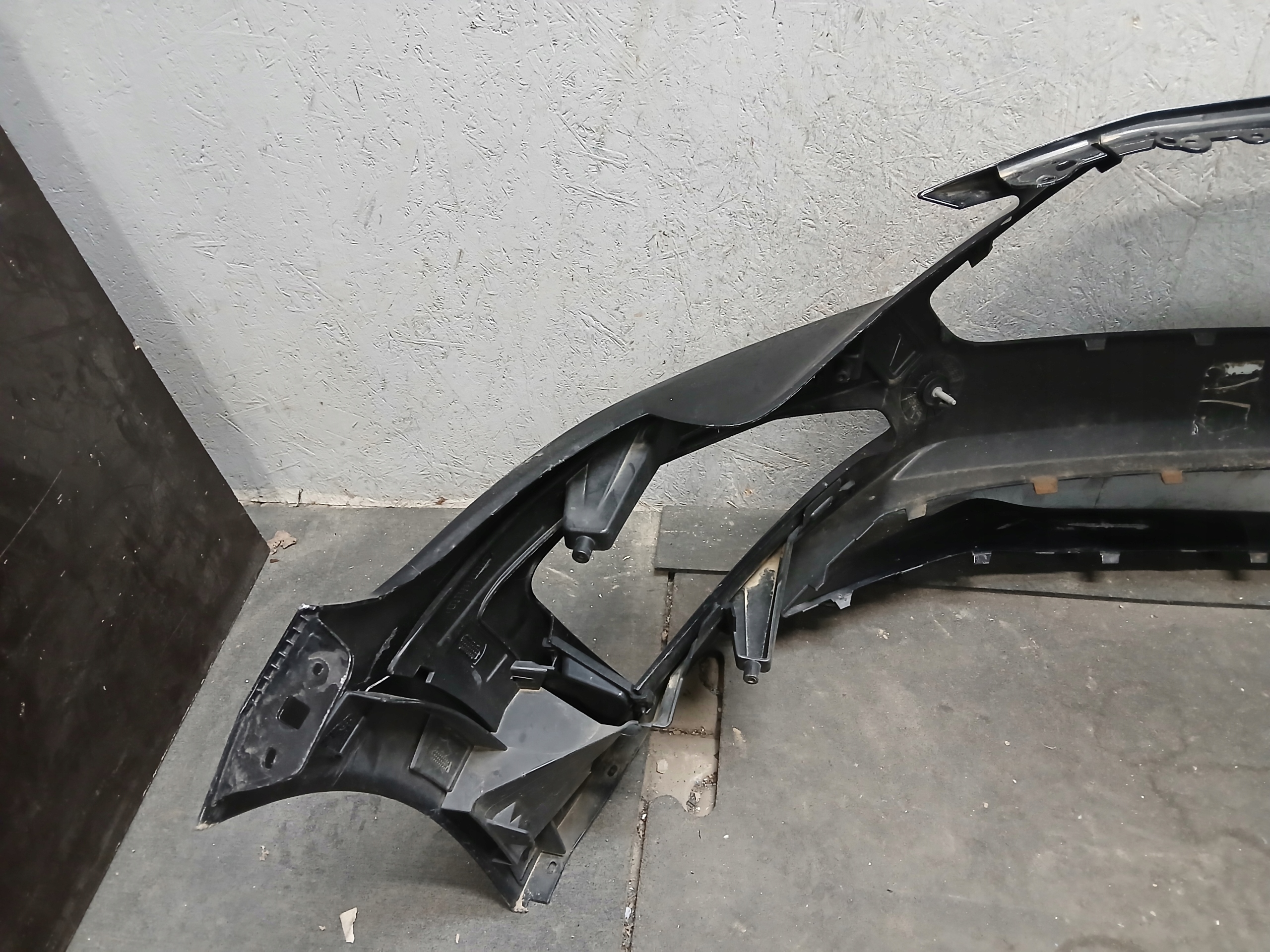 nárazník předek FORD MUSTANG VI 6 LIFT 18