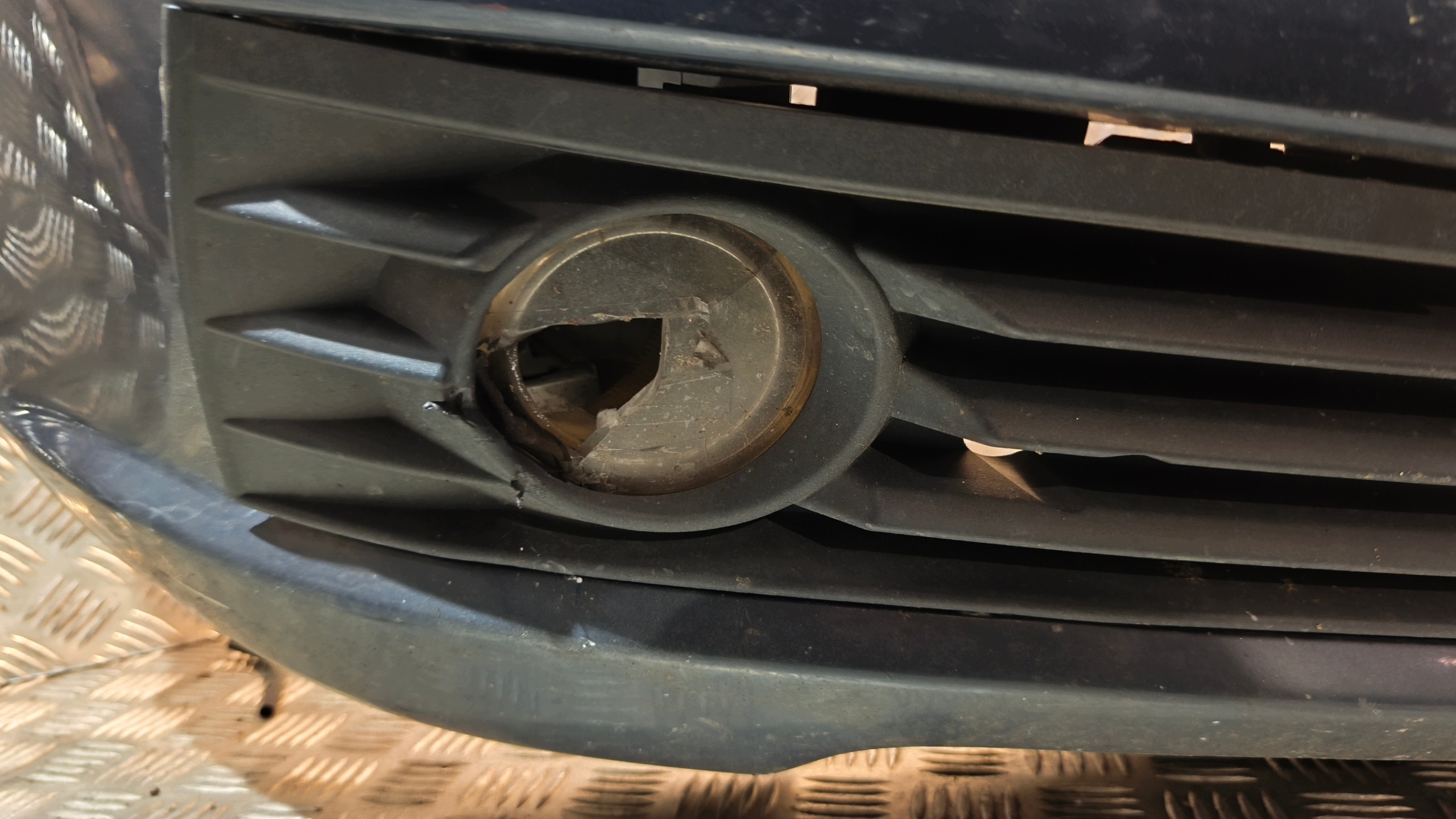 front bumper OPEL ZAFIRA B 2006r K: 4XU