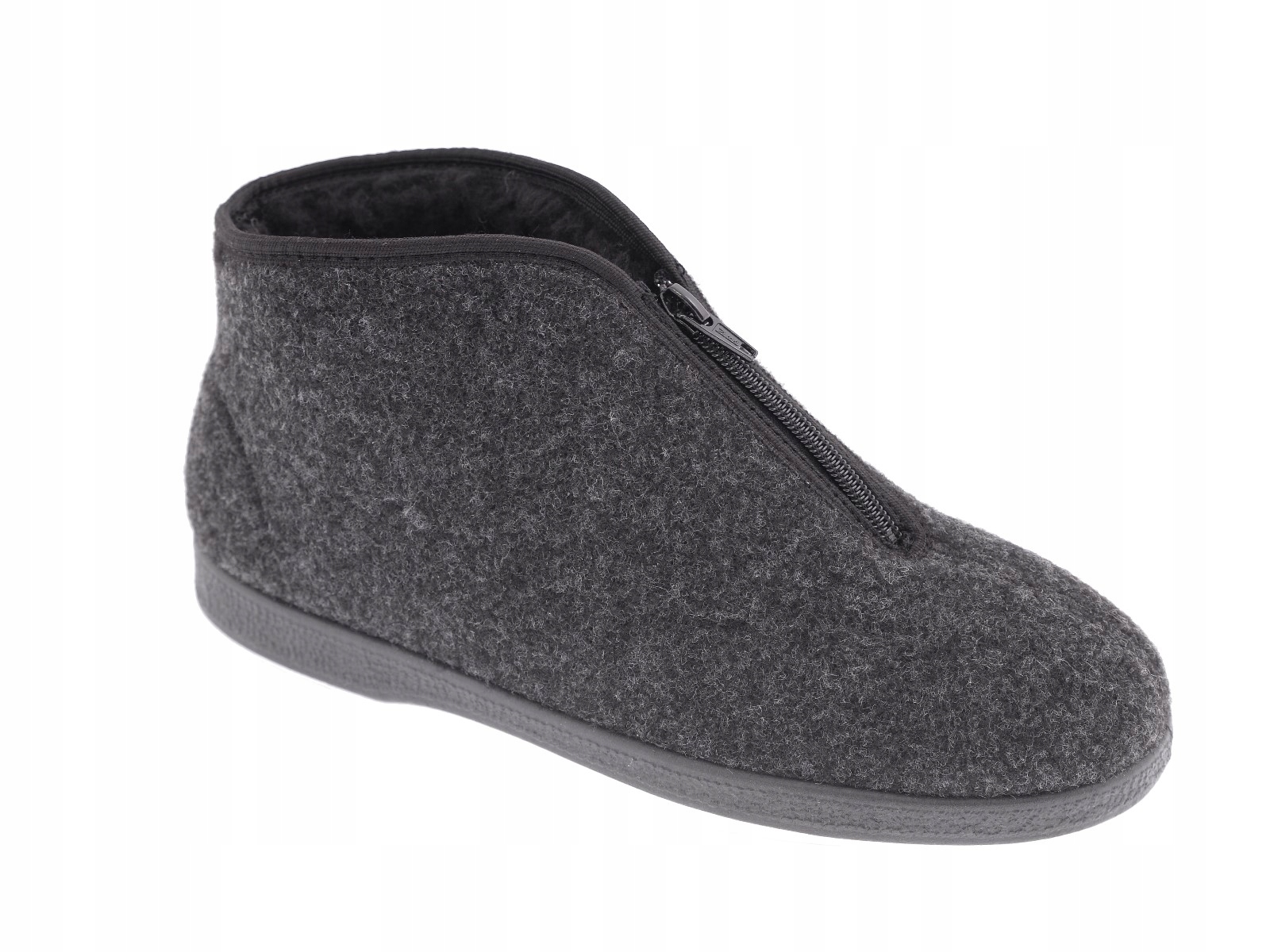 

Kapcie, klapki, laczki, bambosze tatrzanki filcowe