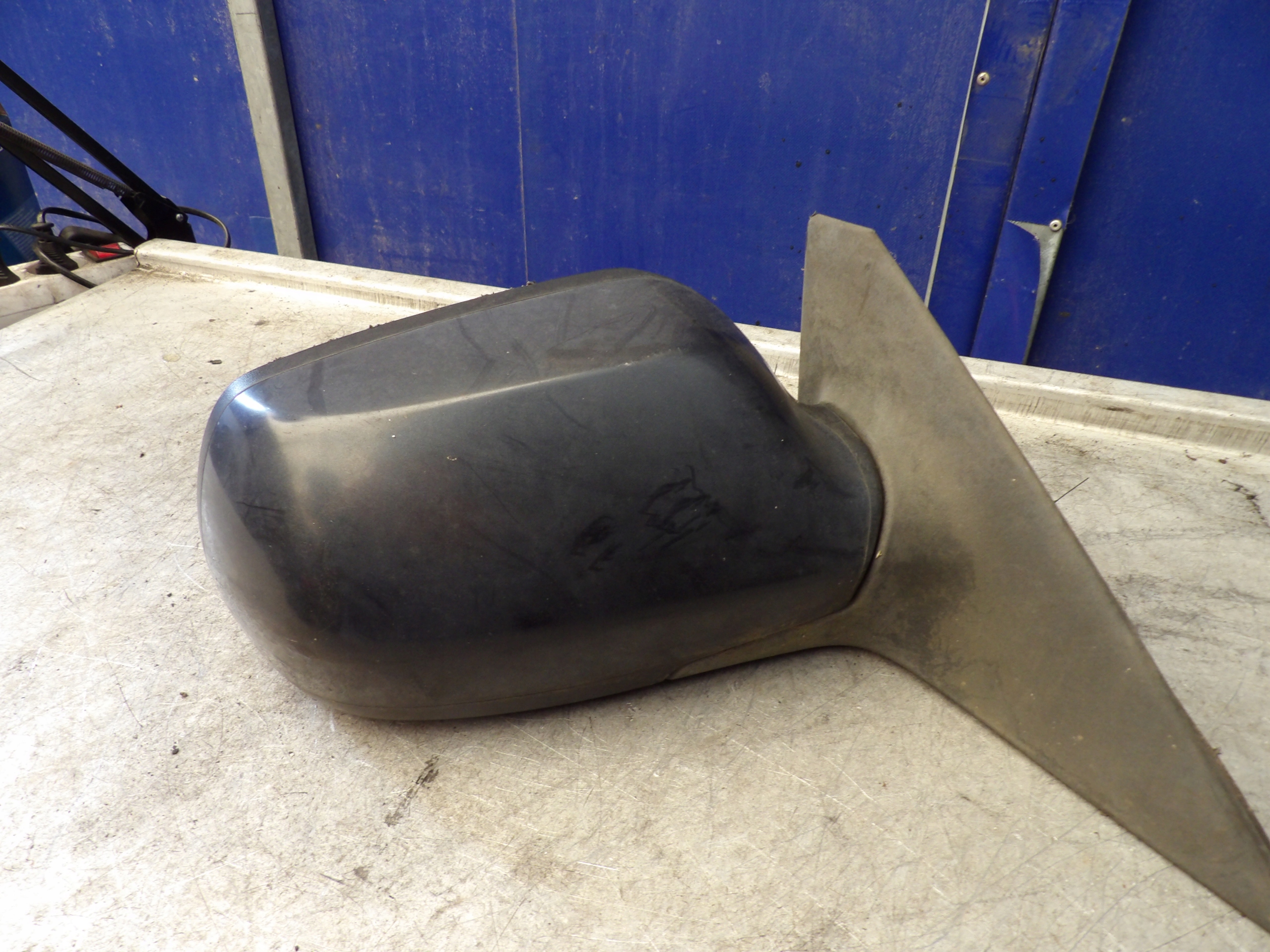 Mazda 6 and mirror right