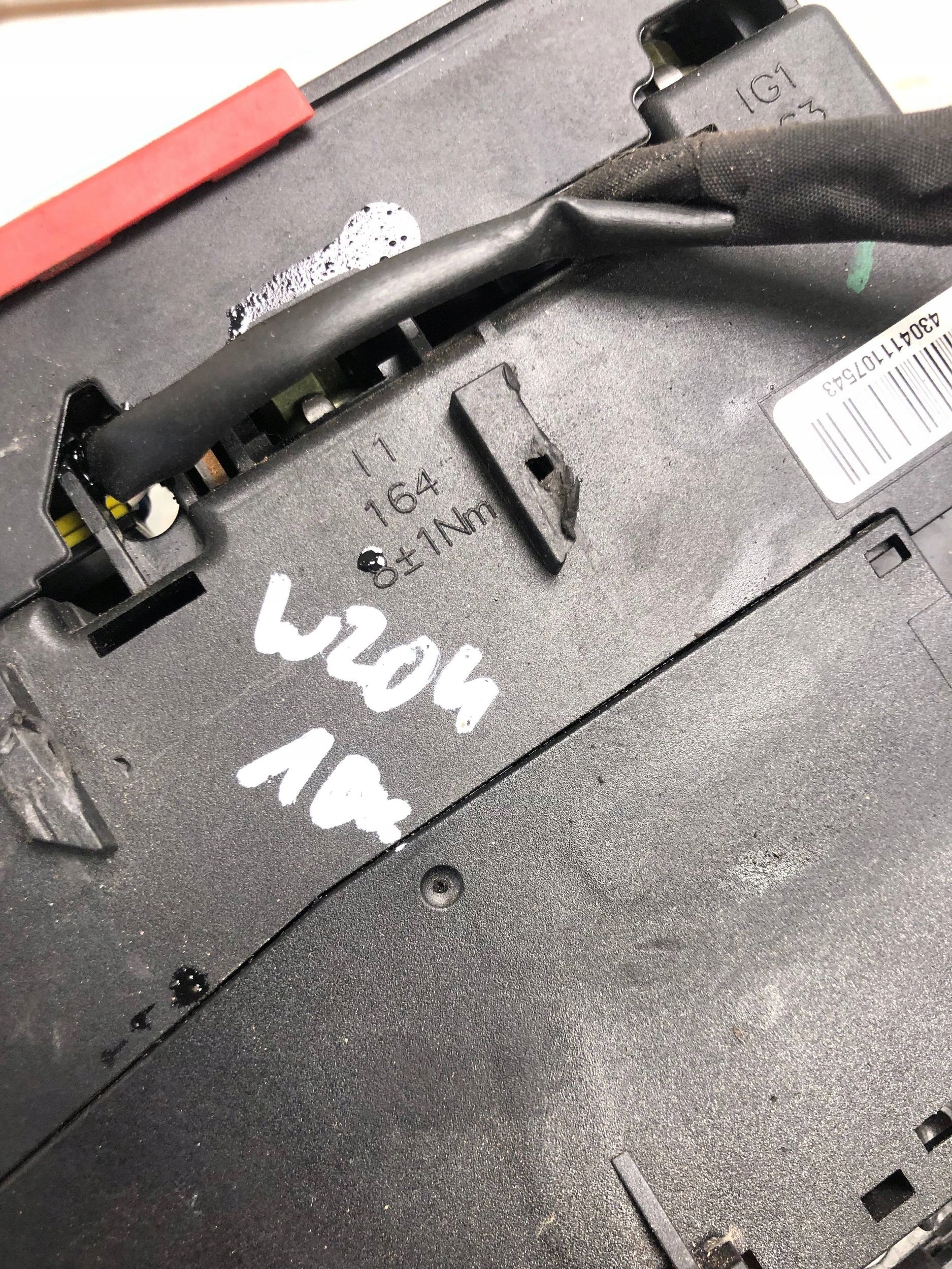 Stromverteiler mit Sicherung plus MERCEDES W204 A2075401850