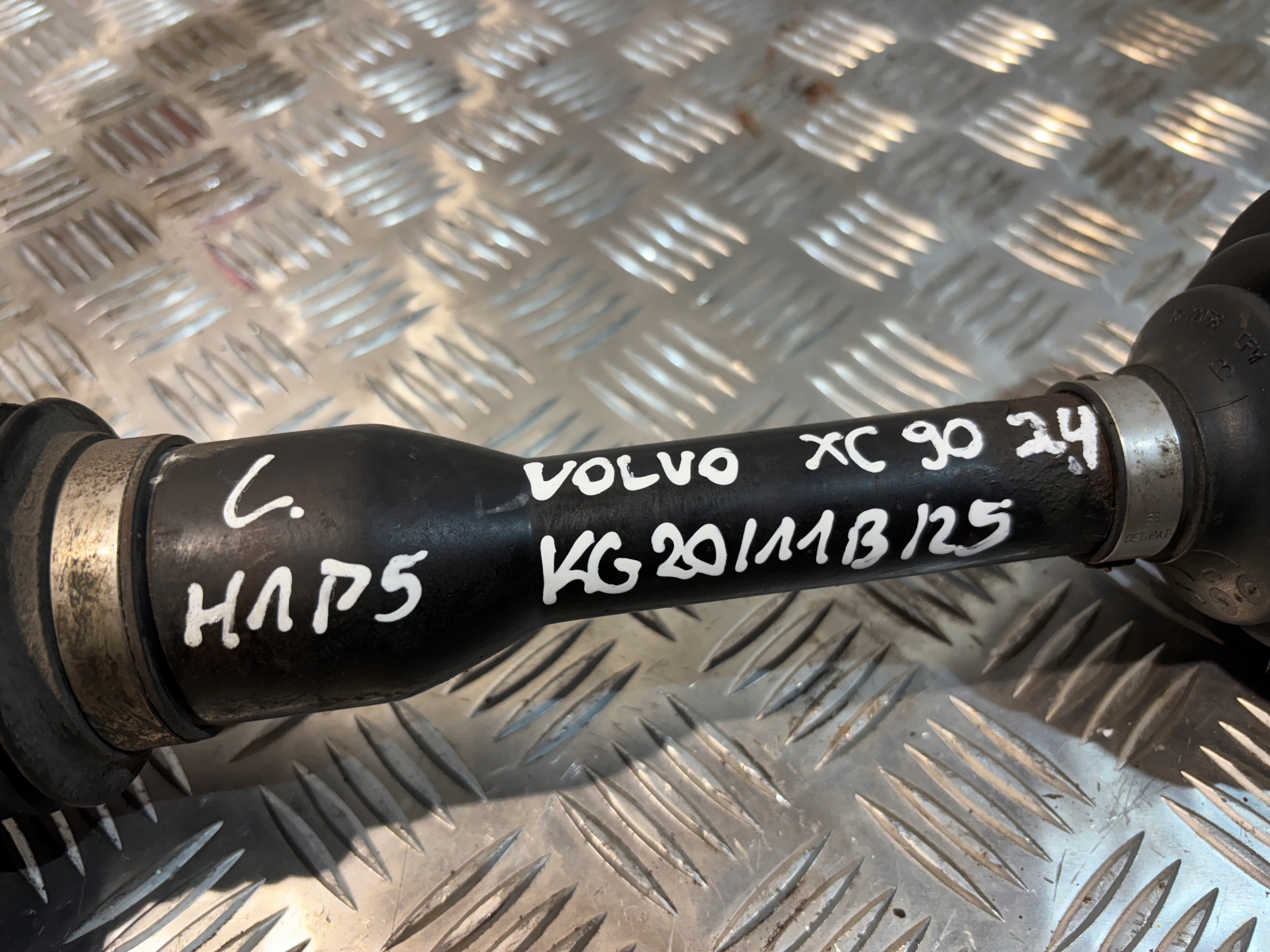 semi-axis left front Volvo XC90 and 1 automat 2,4D P30651435