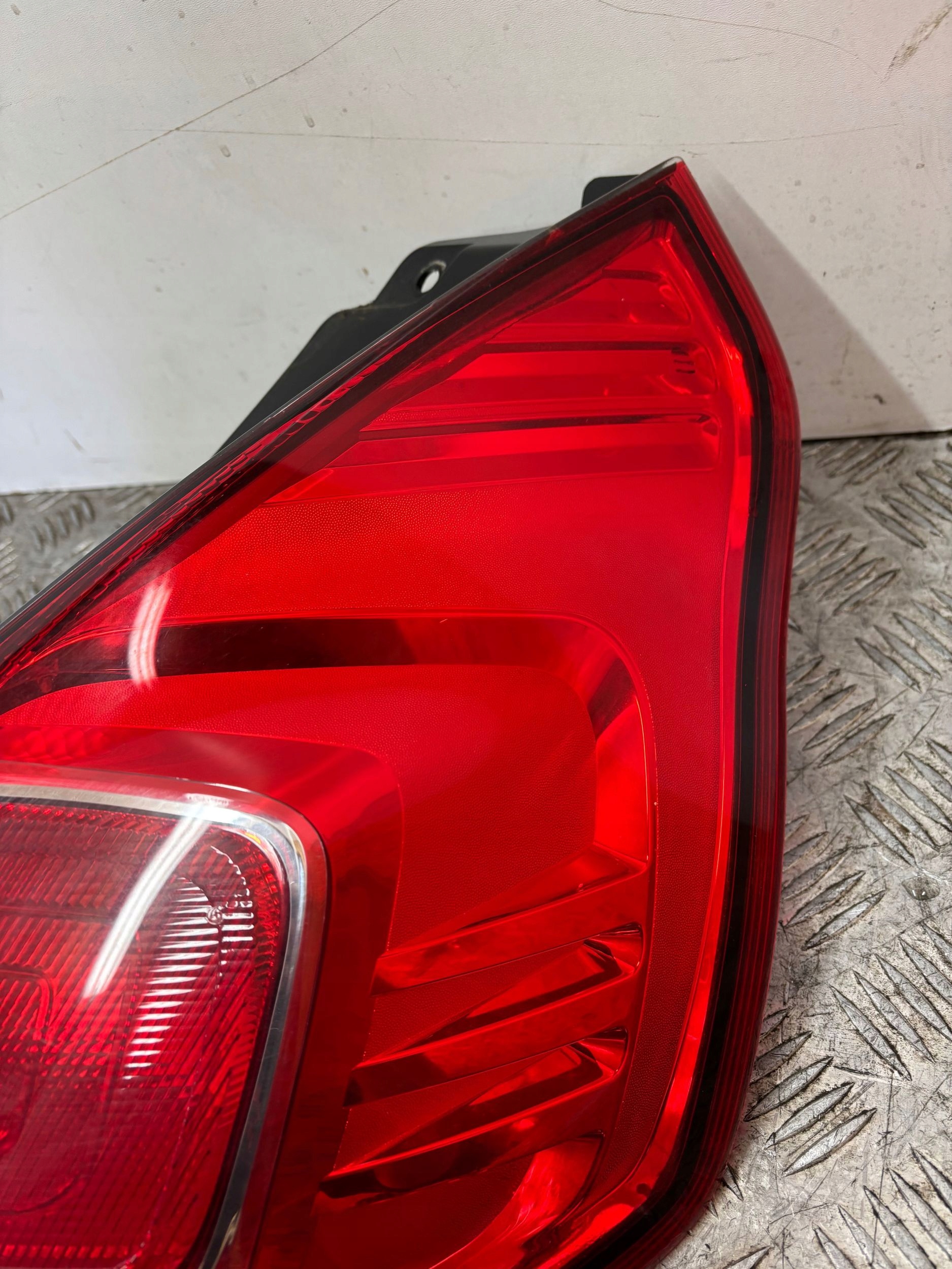 light rear part rear right FORD FIESTA MK7 LIFT 12