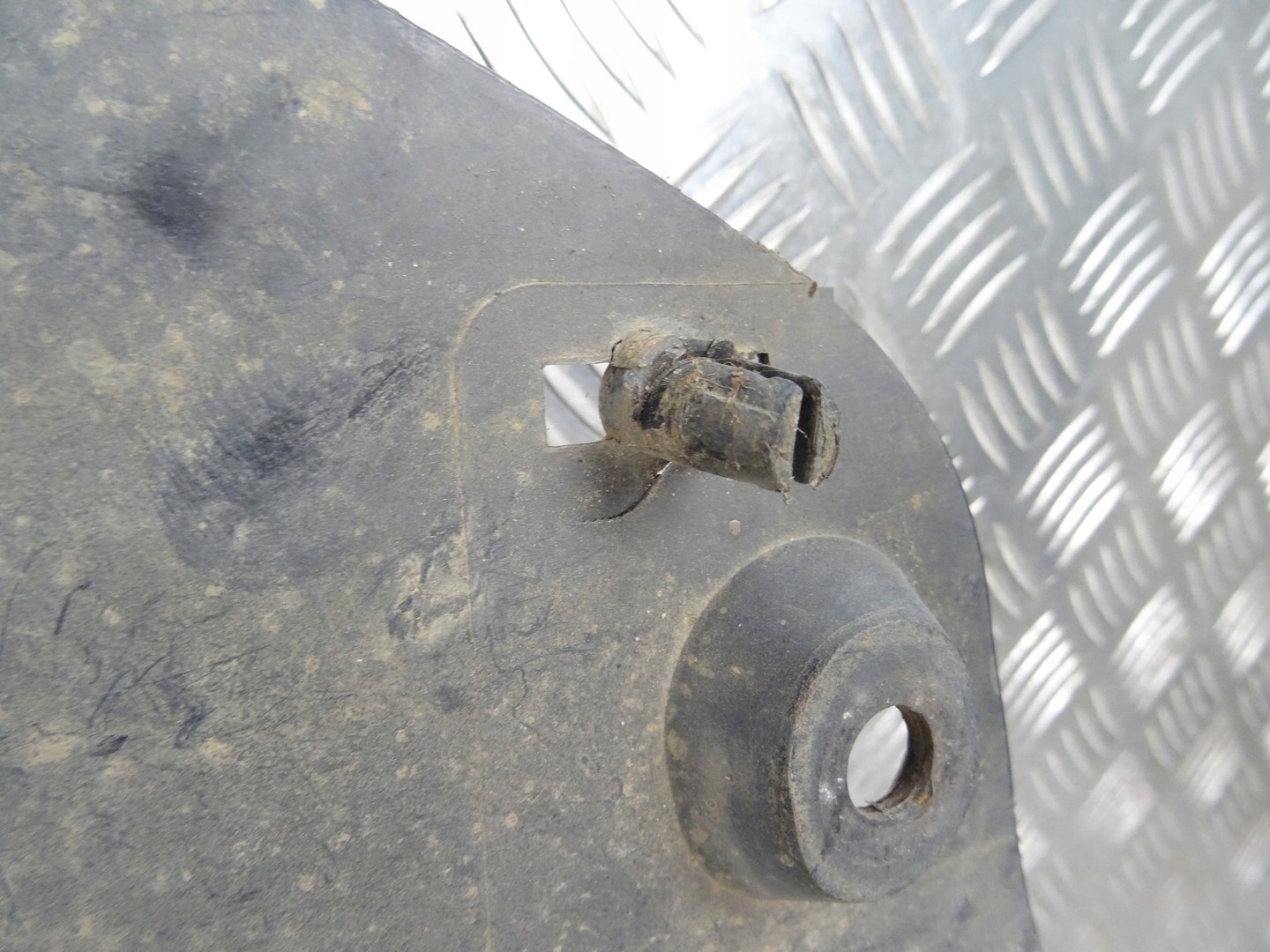 RENAULT CLIO 4 IV cover below engine