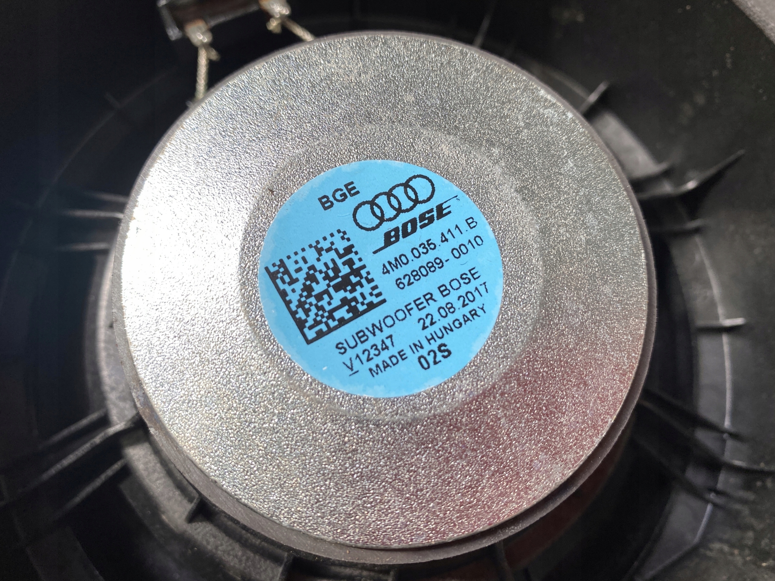 AUDI Q7 4M speaker rear part BOSE 4M0035411B