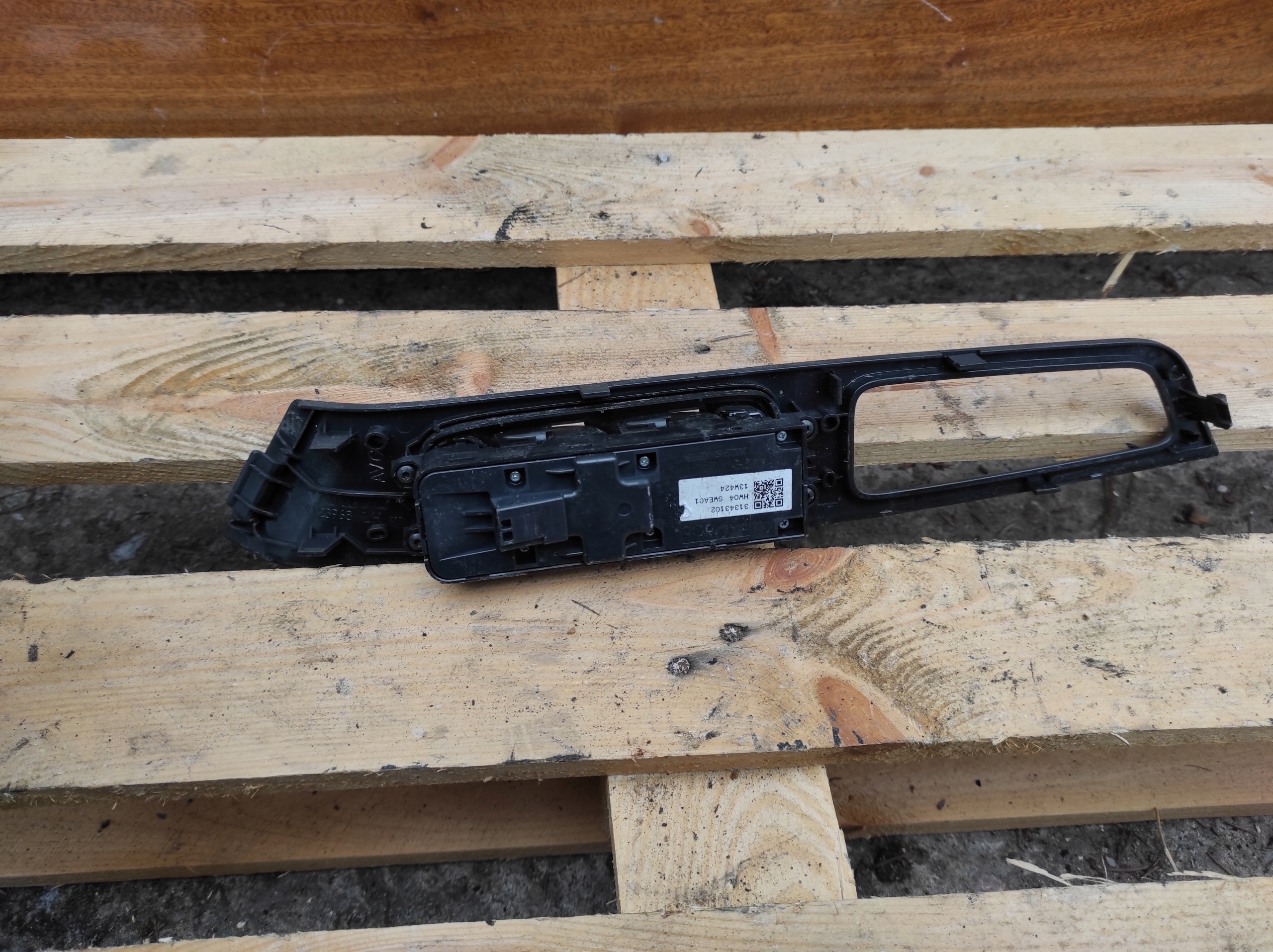 window control switch VOLVO V60 and 31343102