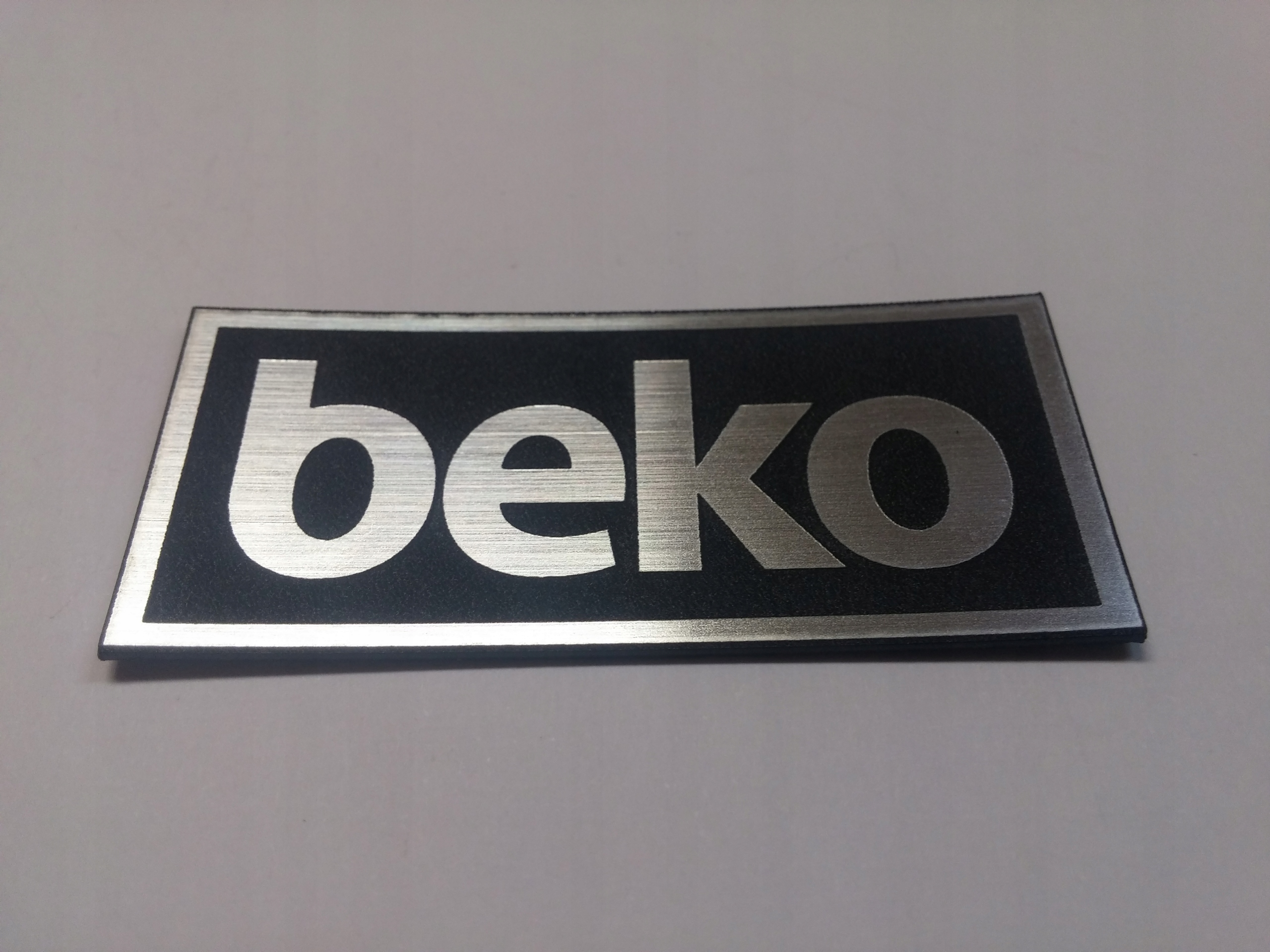 

Beko naklejka emblemat 60 x 26 mm *srebrna