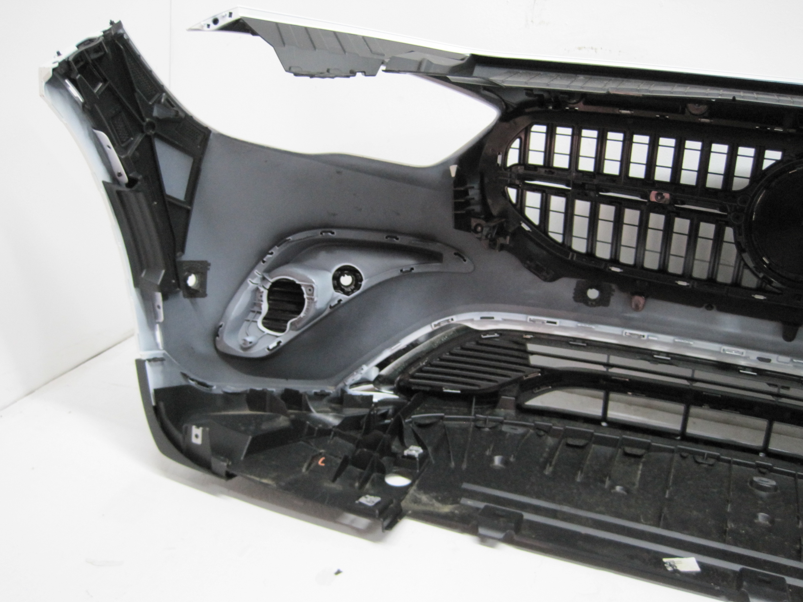 Frontstoßstange MERCEDES A247 GLA 23R