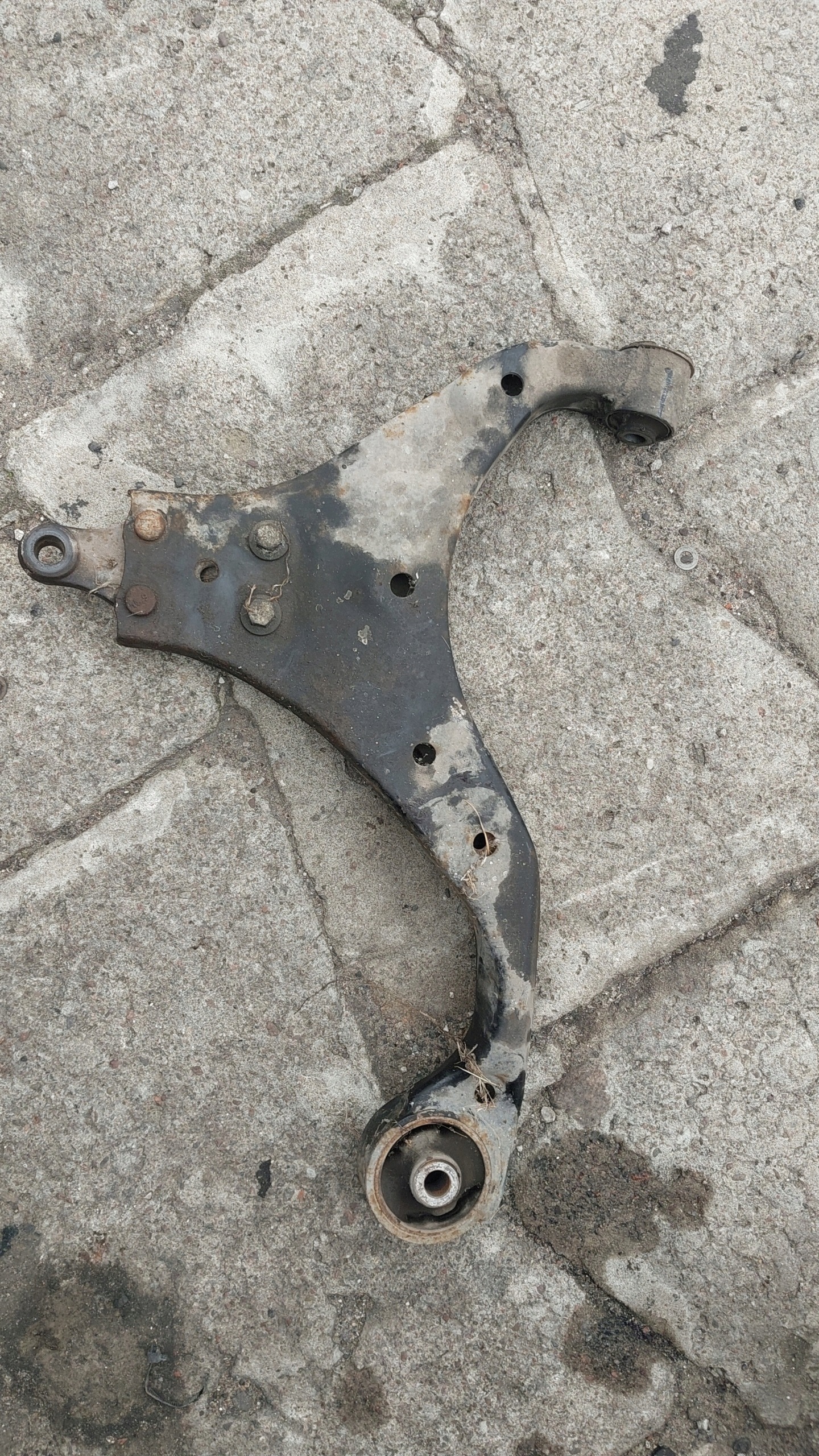HYUNDAI TUCSON and arm right front 2004 -2010 R. 2.0 CRDI