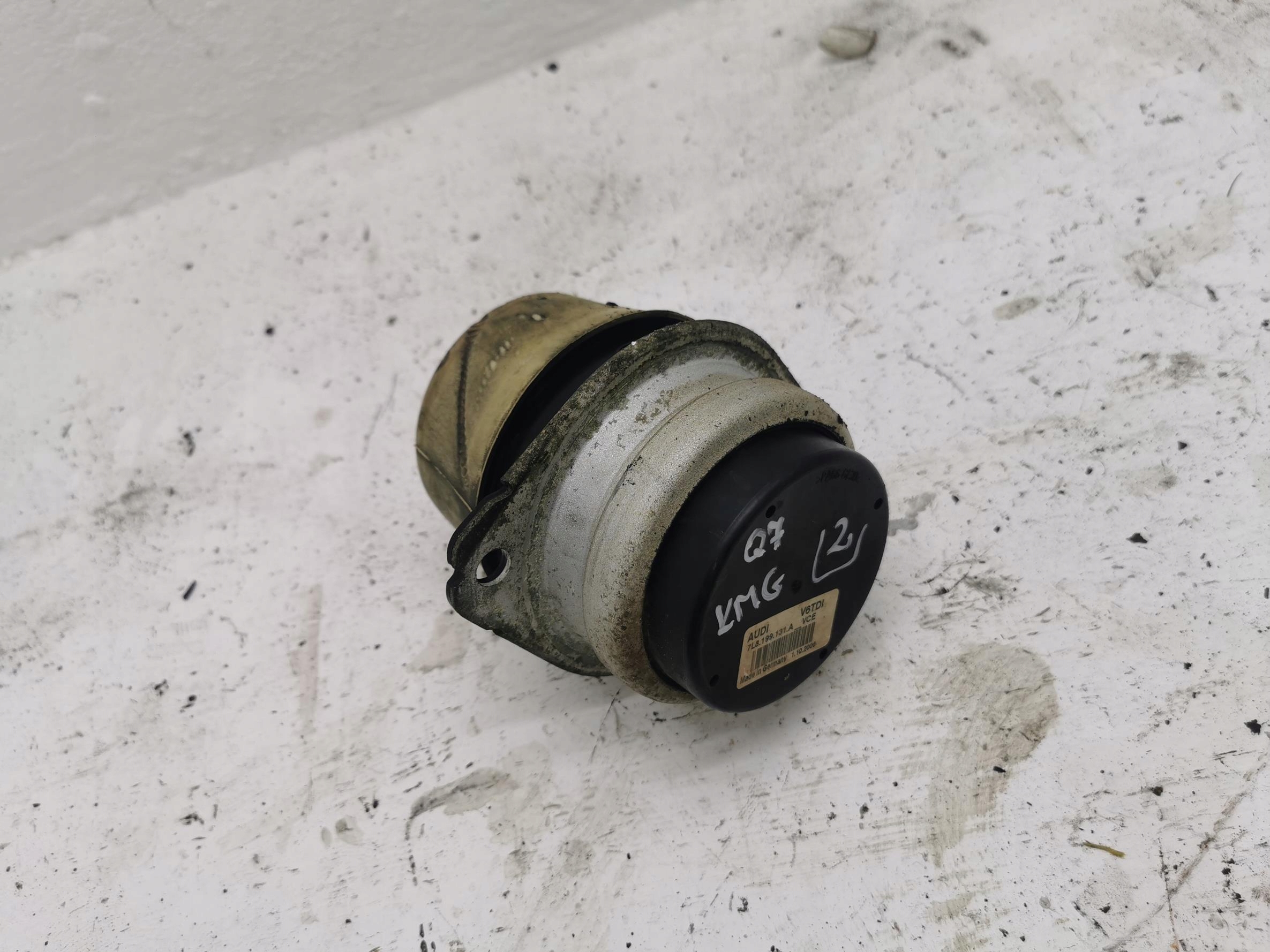 engine mount AUDI Q7 and 4L 3.0 V6 7L8199131A