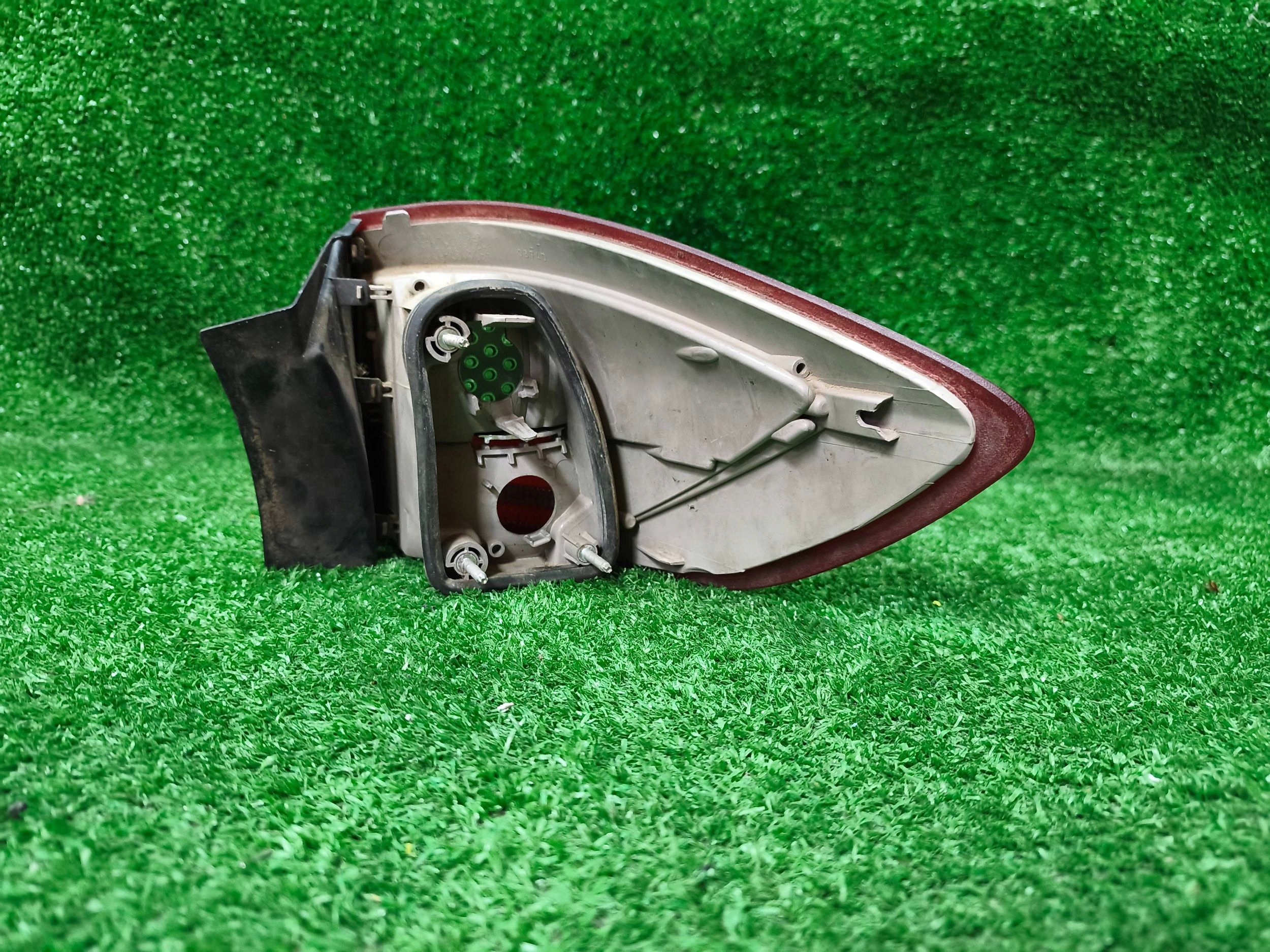 light rear left left rear part FORD MONDEO MK4 KOMBI 07- NR.168