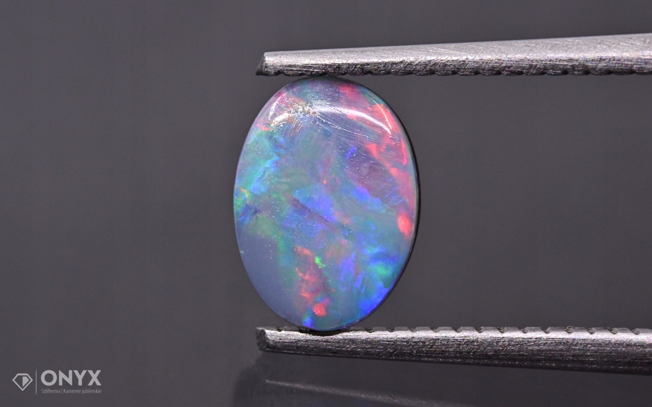 Opal Australská mělká konvexní dublet ovál 7x5 m