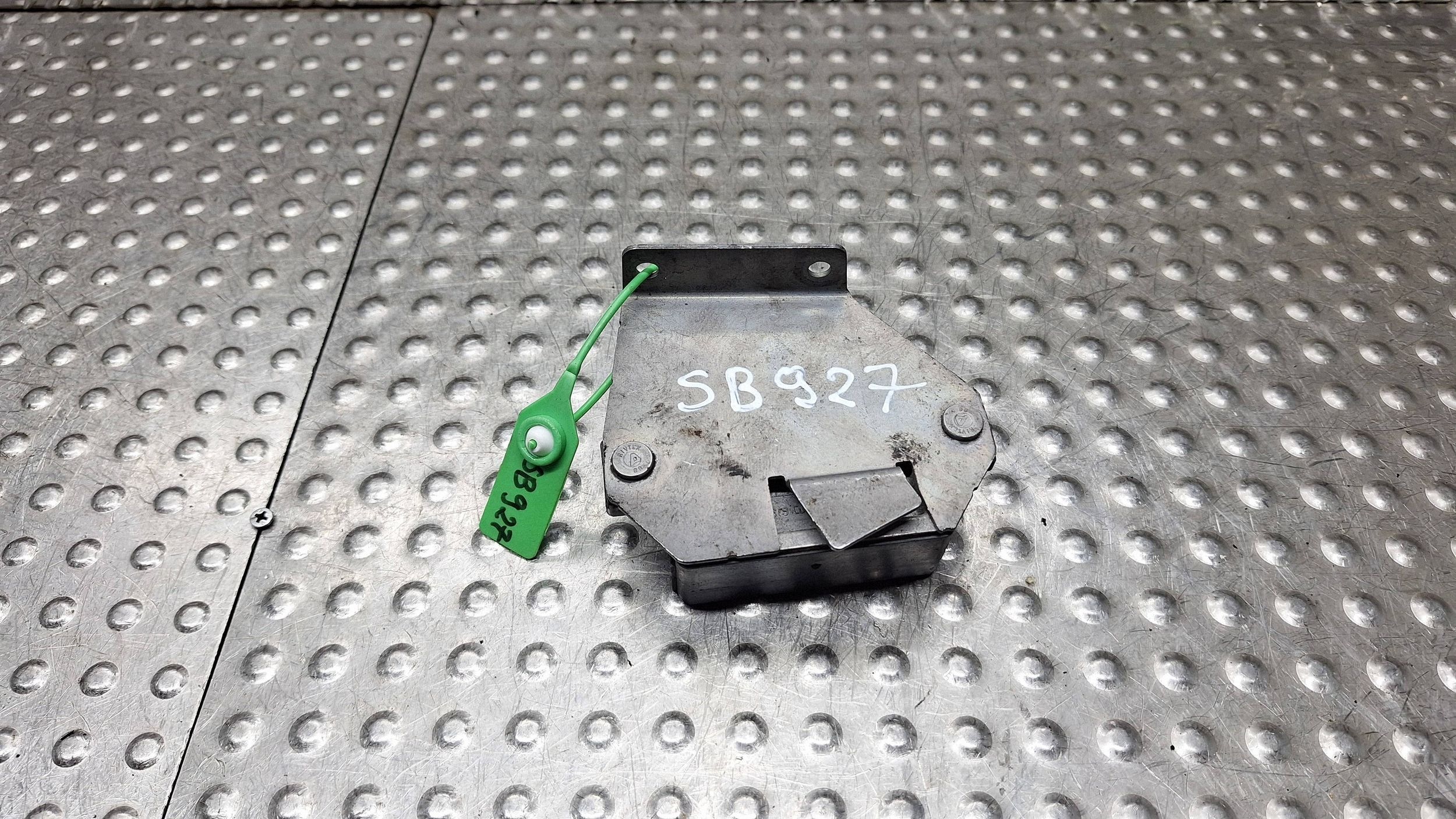 relais zündkerzen glüh 7798000 BMW E90 E60 E87 X3 E83 X1 E84 2.0D N47