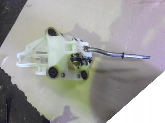 SPACE WAGON 2.4 GDI WYBIERAK ZMIANY BIEGÓW