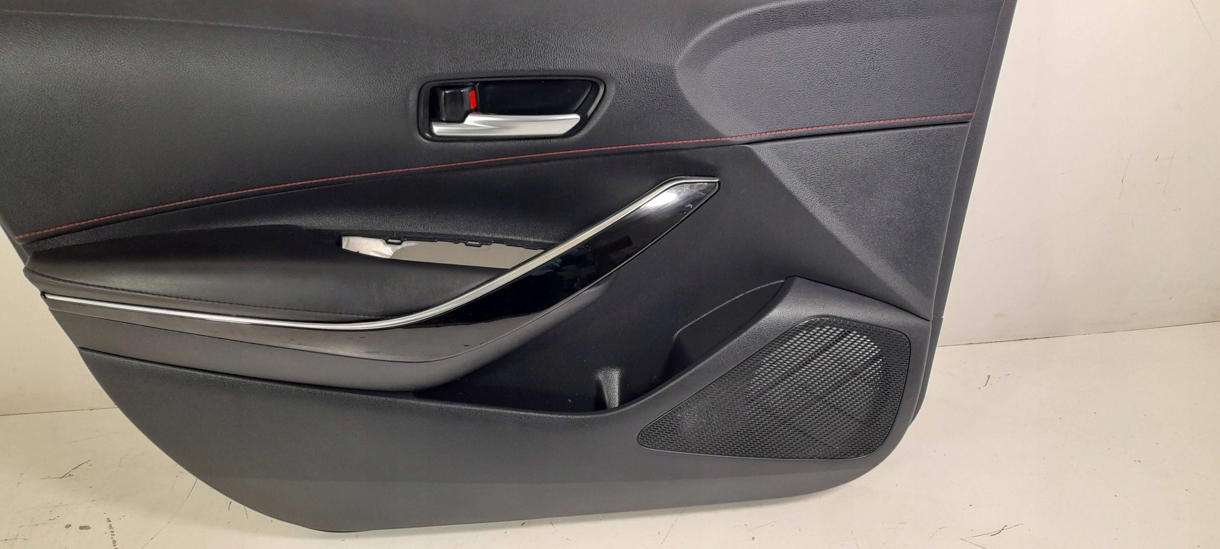Toyota Corolla E21 GR side door front left 6761202860 (ET237)