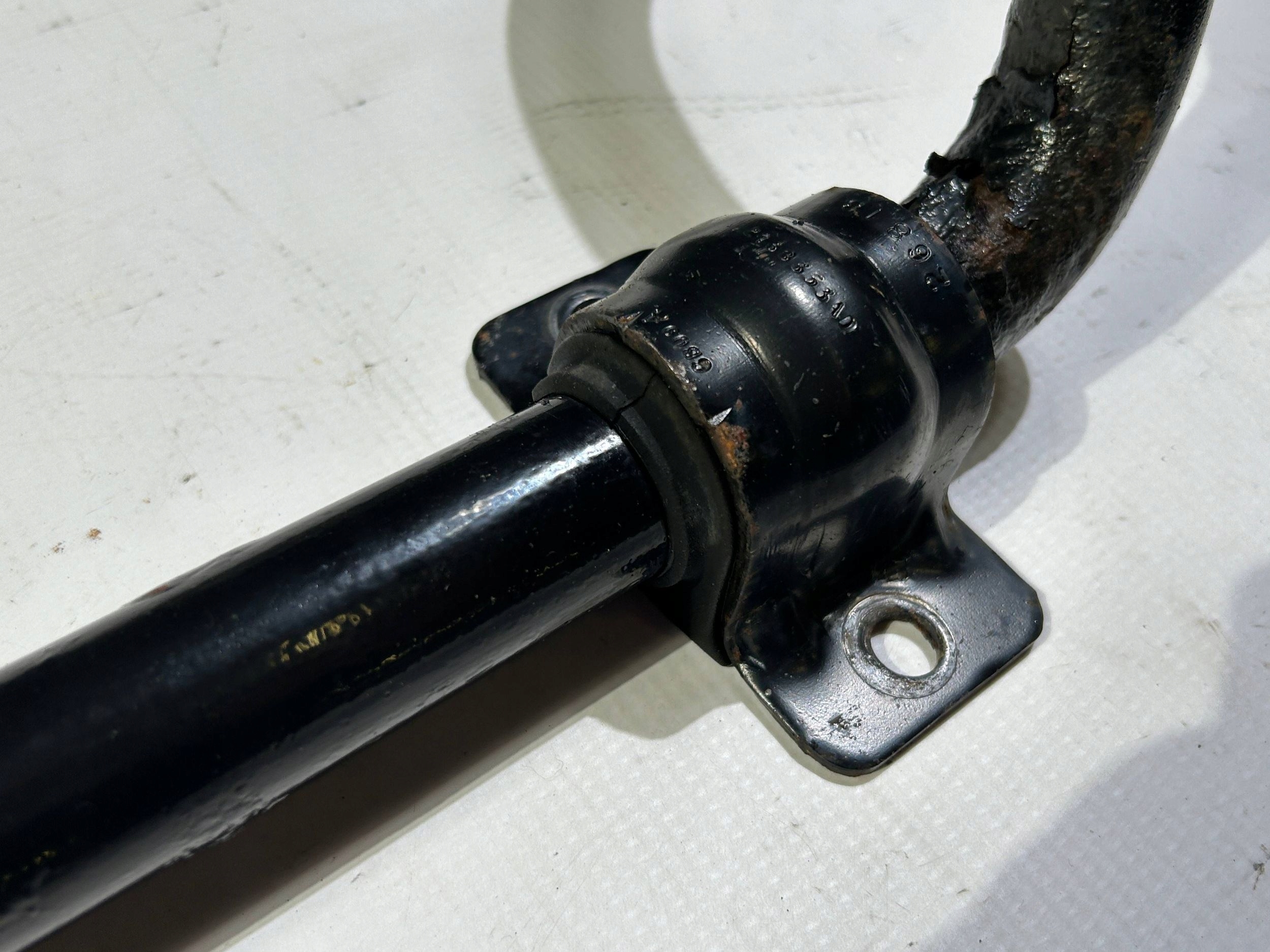 bar stabiliser of the stabilizer front front Ford Explorer V 2016