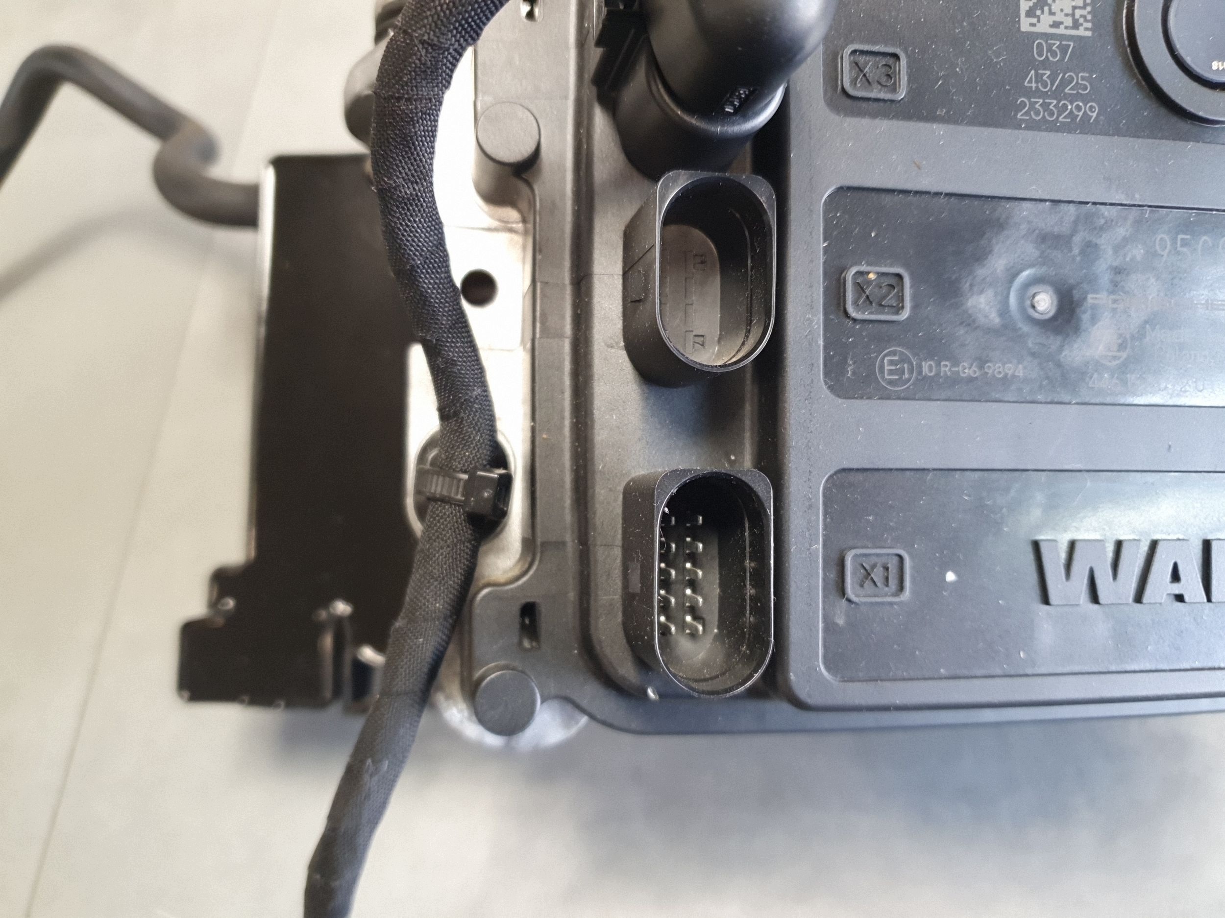 Audi Q6 e-tron compressore compressore della sospensione 95C616005T