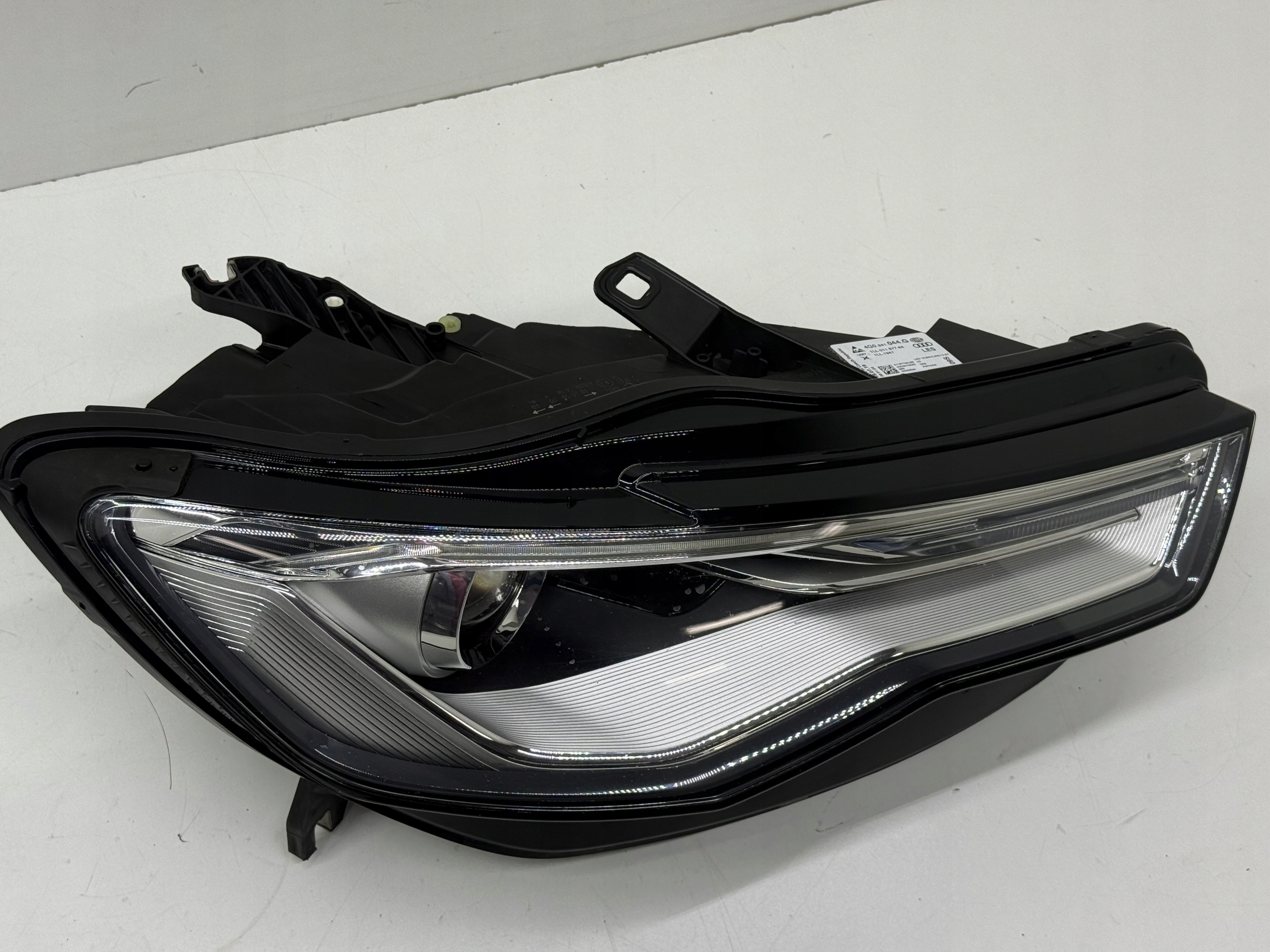 AUDI A6 C7 LIFT light reflektor right front BI-XENON XENON original!