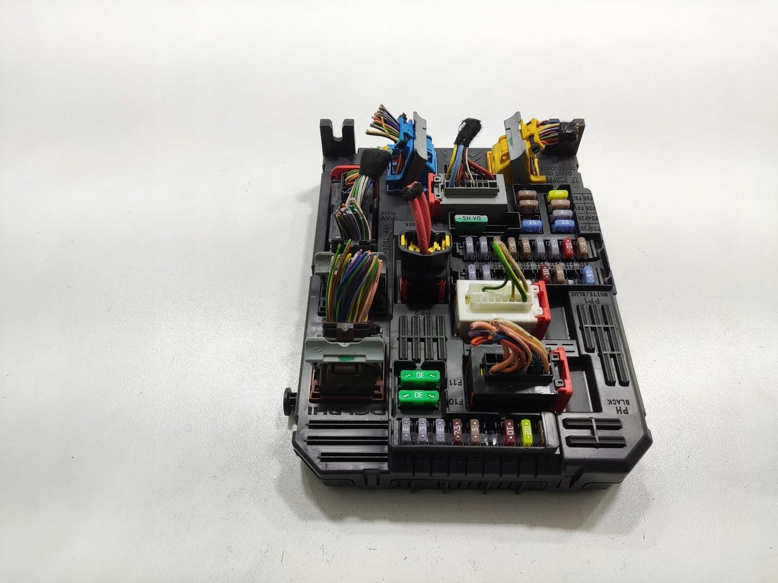 module compartment BSI PEUGEOT 3008 II 2016-2020 9830814180