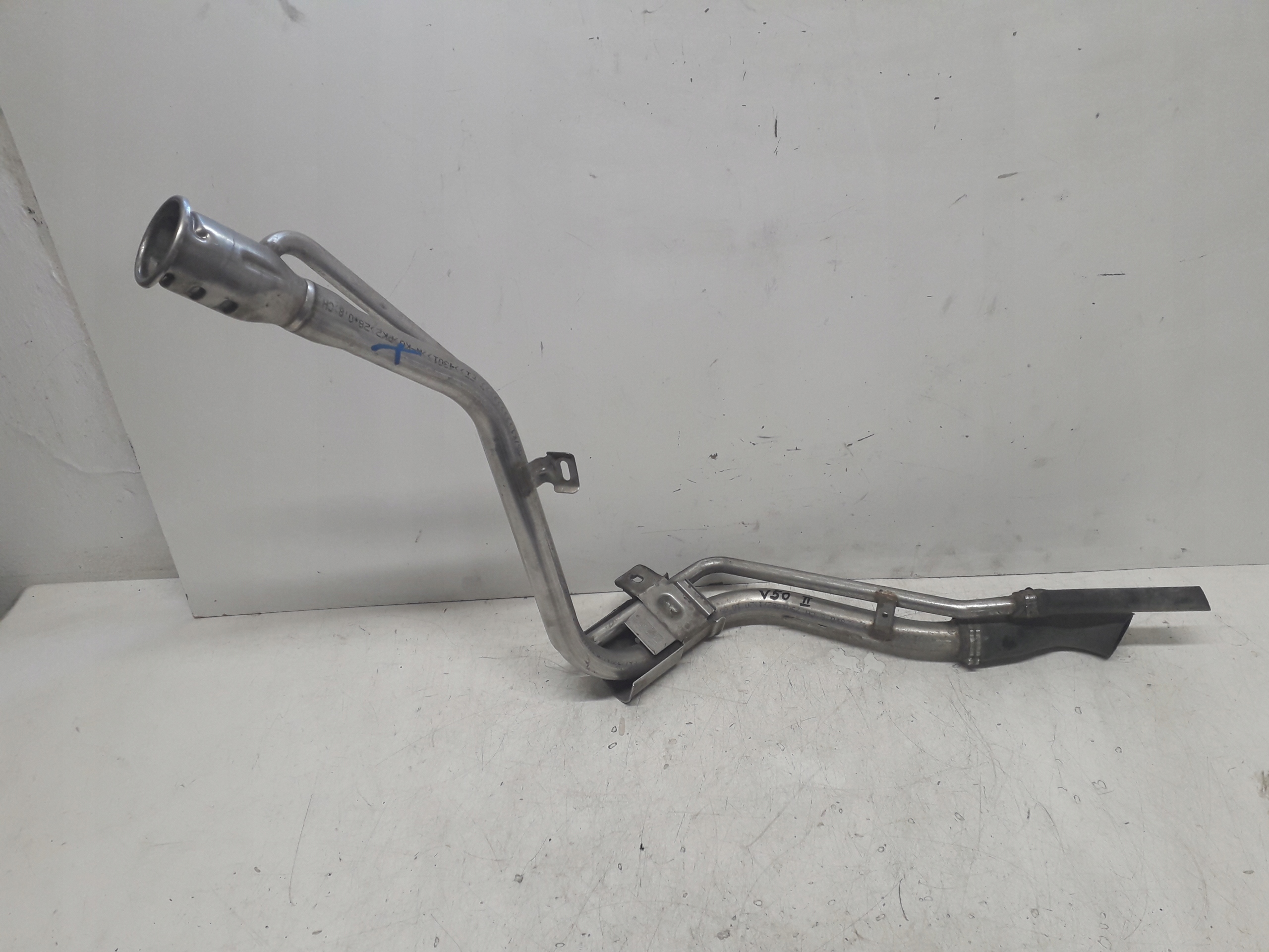 VOLVO V50 04-12 1.8 B RURA WLEW PALIWA Producent części Volvo OE