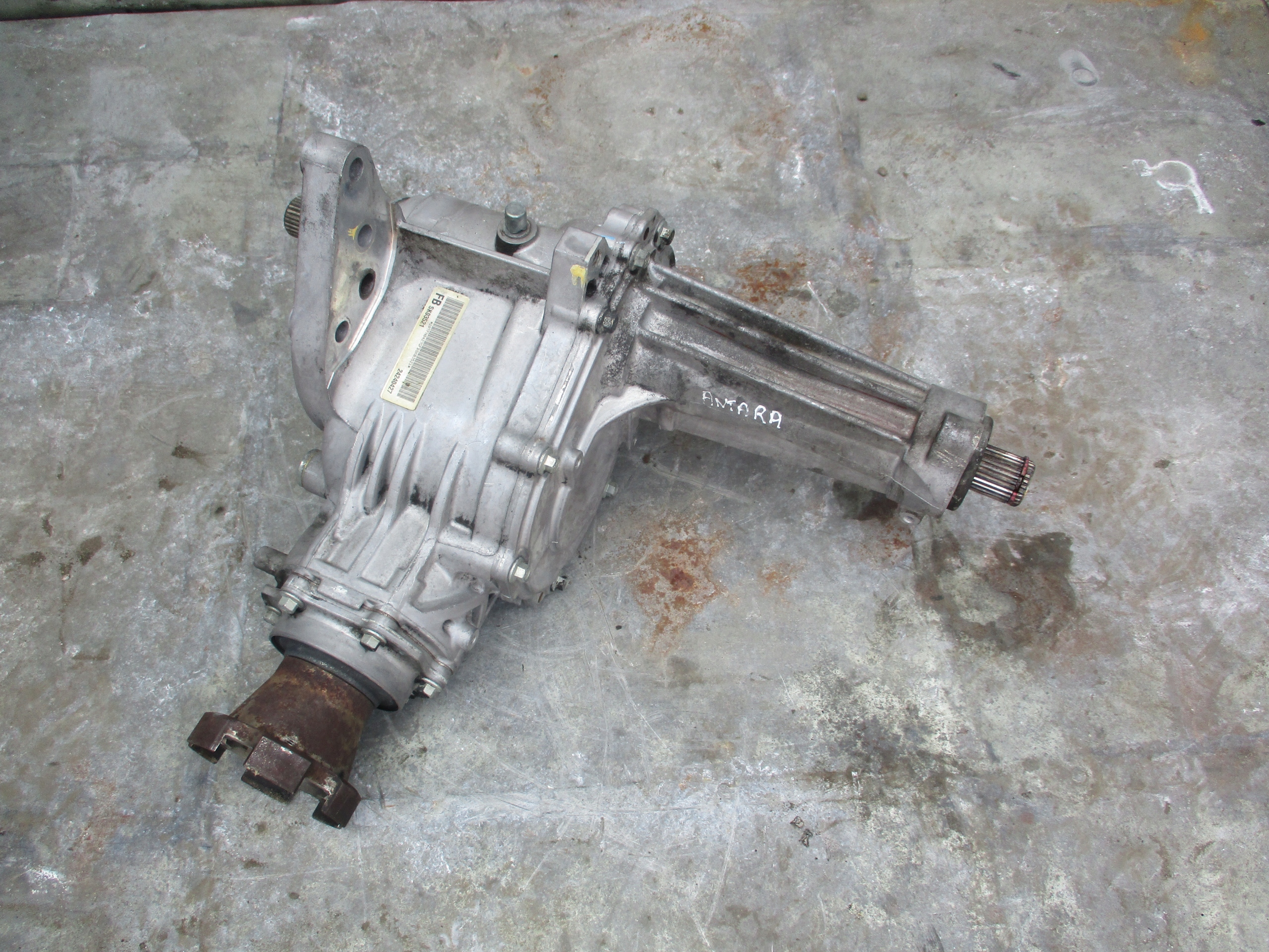 REDUKTOR SKRZYNI BIEGÓW OPEL ANTARA 2.0 24240427