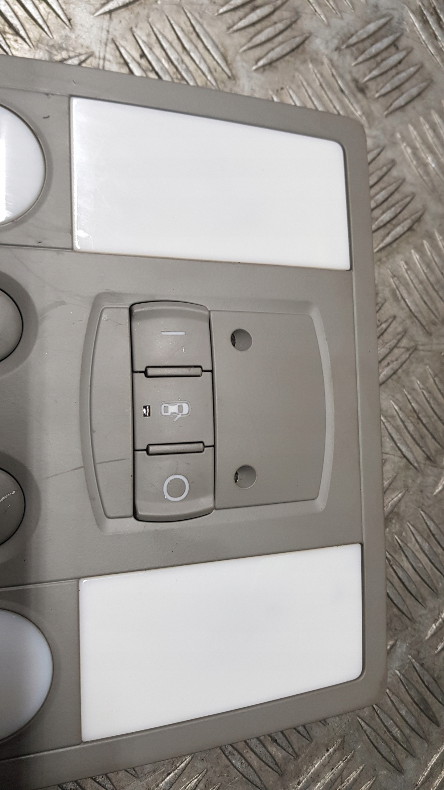 AUDI A8 D3 light OSWIETLENIE cabs rear part 4E0947111AA