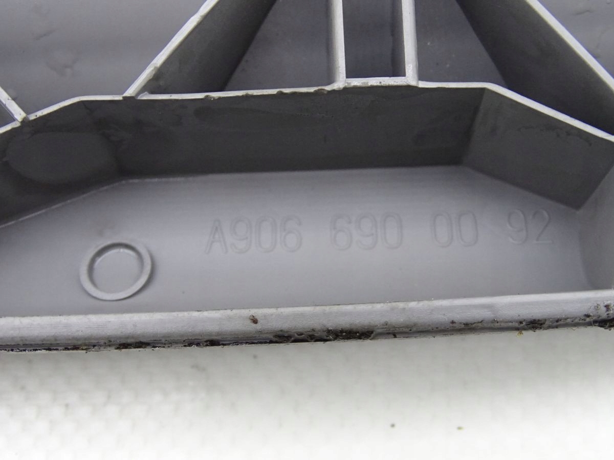 MERCEDES SPRINTER W906 DASZEK PODSUFITKI LEWY Producent części DAF OE