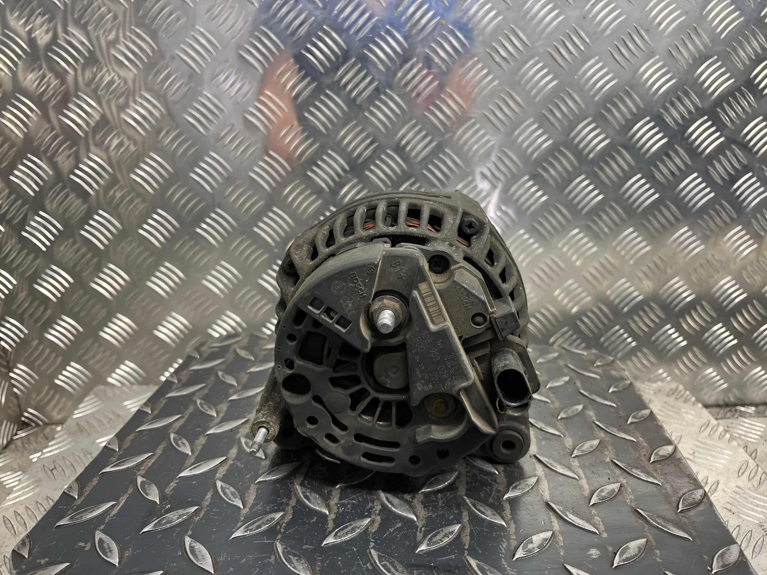 alternator VOLKSWAGEN GOLF 4 028903028E