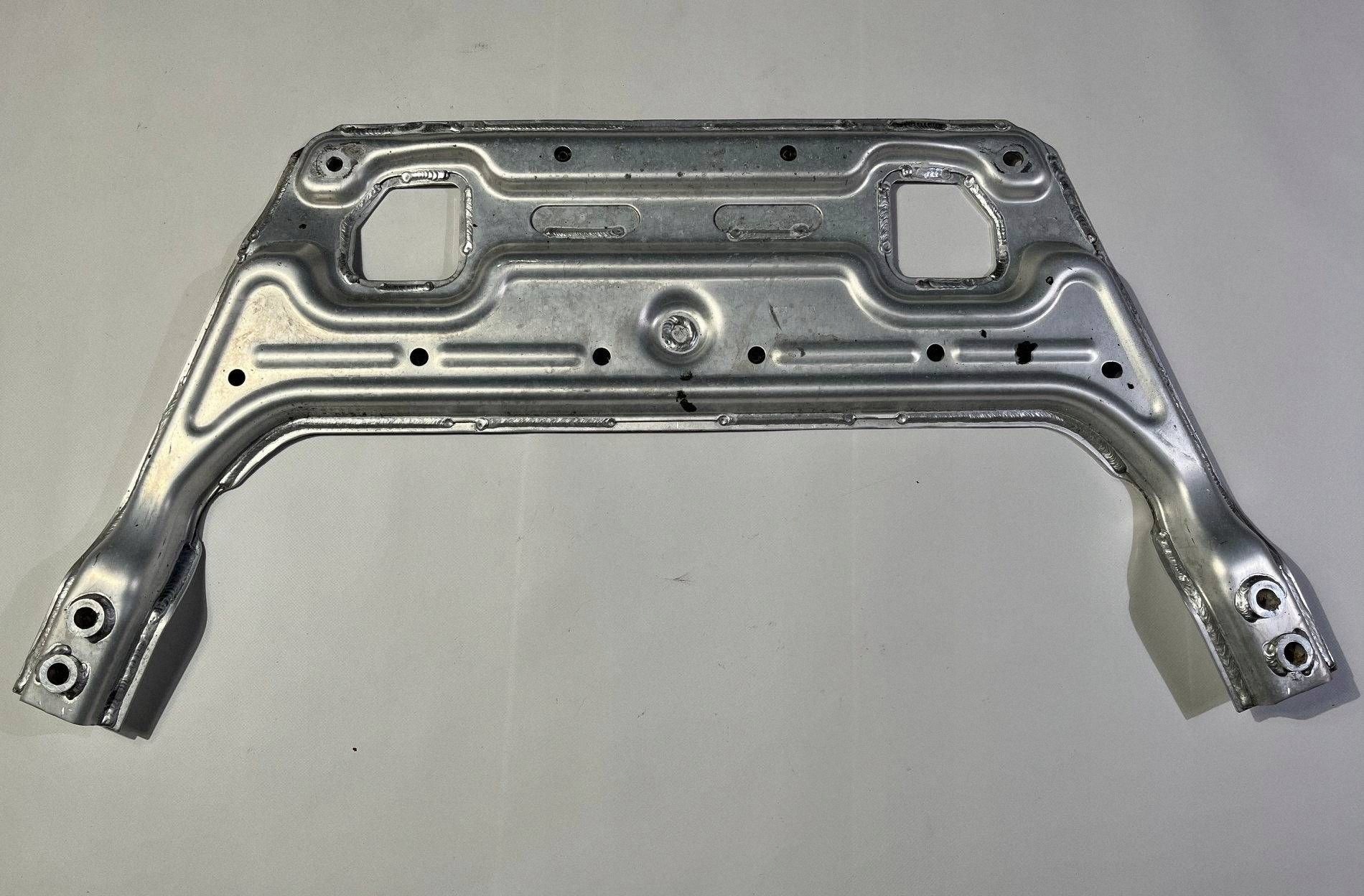 cover lower below engine axle beam console chassis Maserati Levante 3.0 benz