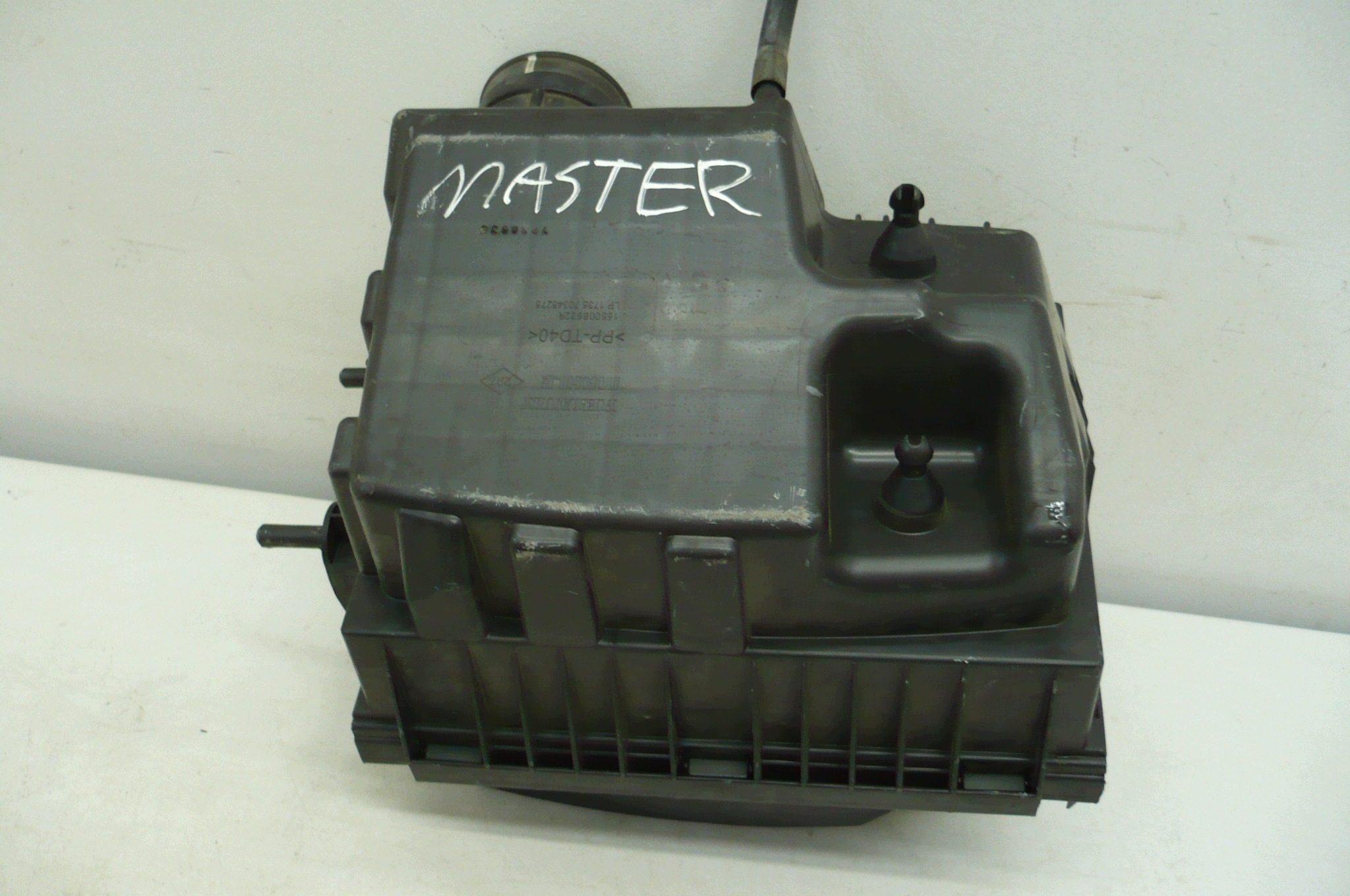 RENAULT MASTER III 3 10- Gehäuse filter luft 2,3 DCI