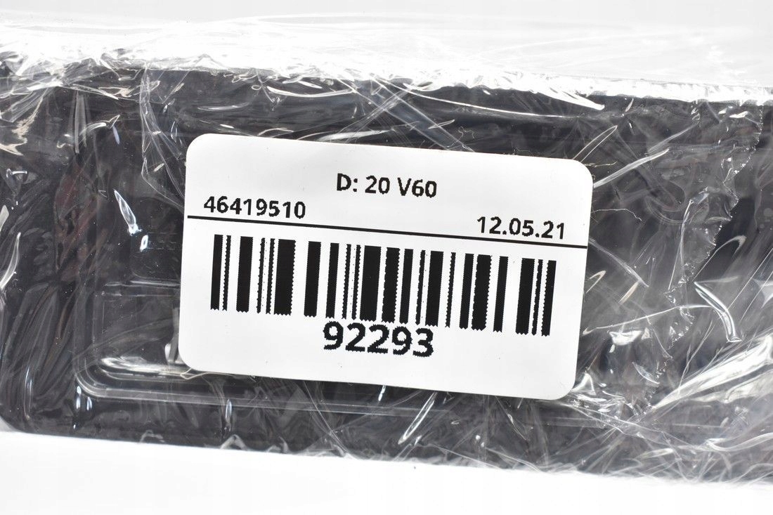 KLAMKA KLAPY PODŚWIETLANIE TABLICY VOLVO V60 II Producent części Volvo OE